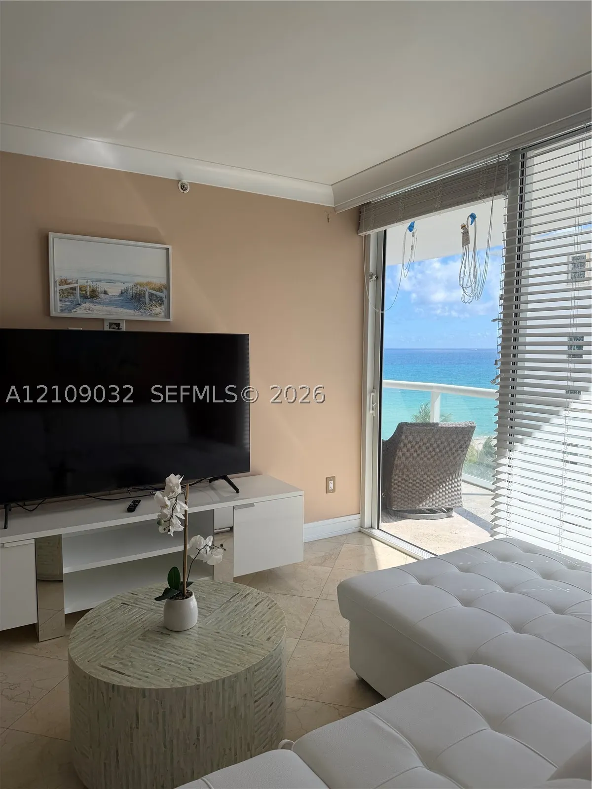 6365 Collins Ave #906