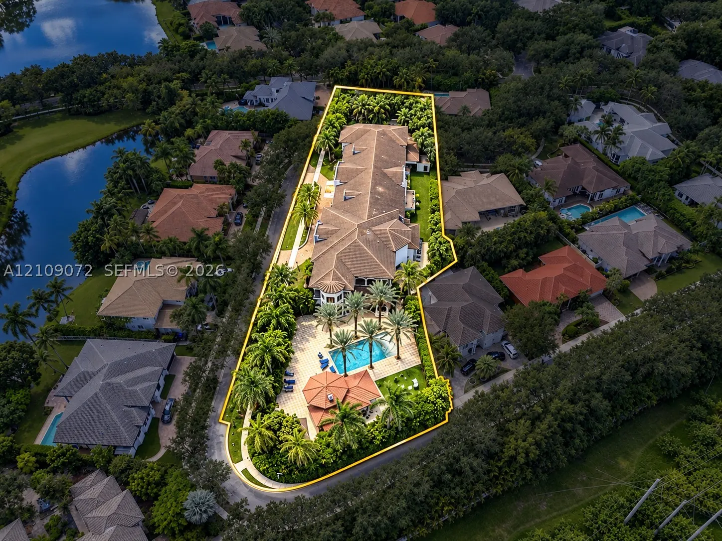3600 Estate Oak Cir