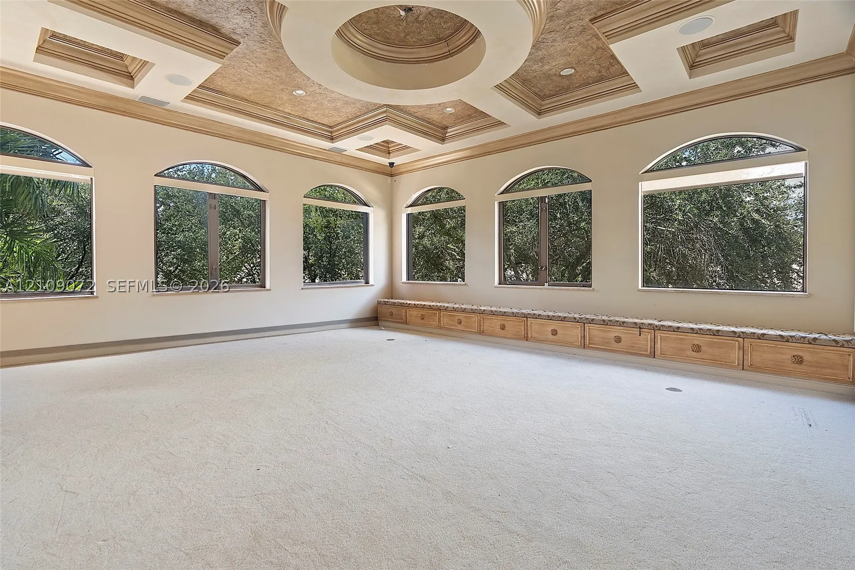3600 Estate Oak Cir