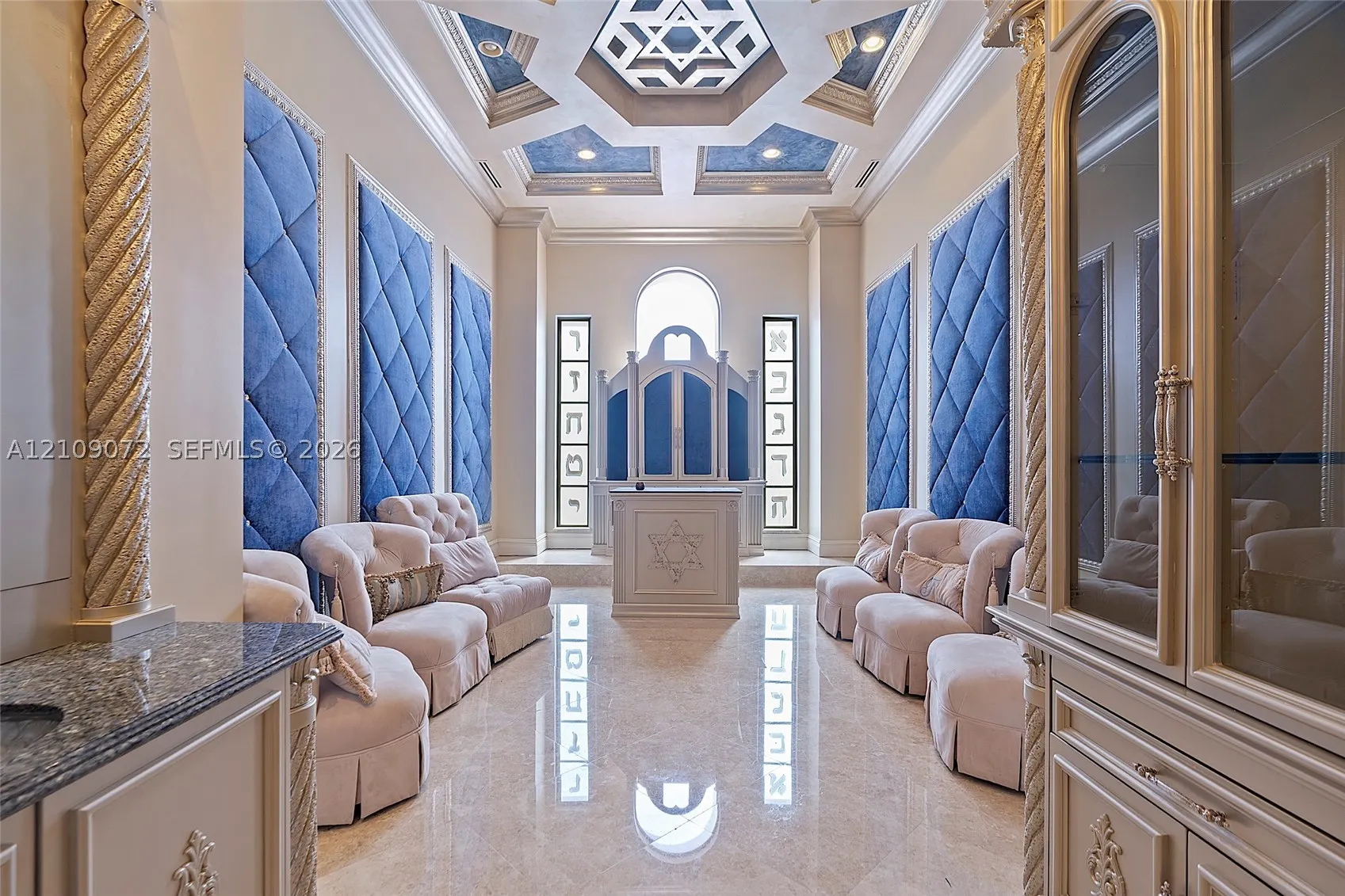 3600 Estate Oak Cir