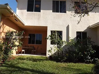 2529 SW Stockbridge Sq SW