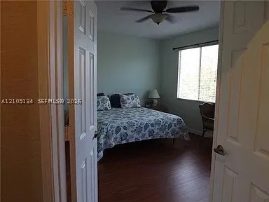 2529 SW Stockbridge Sq SW