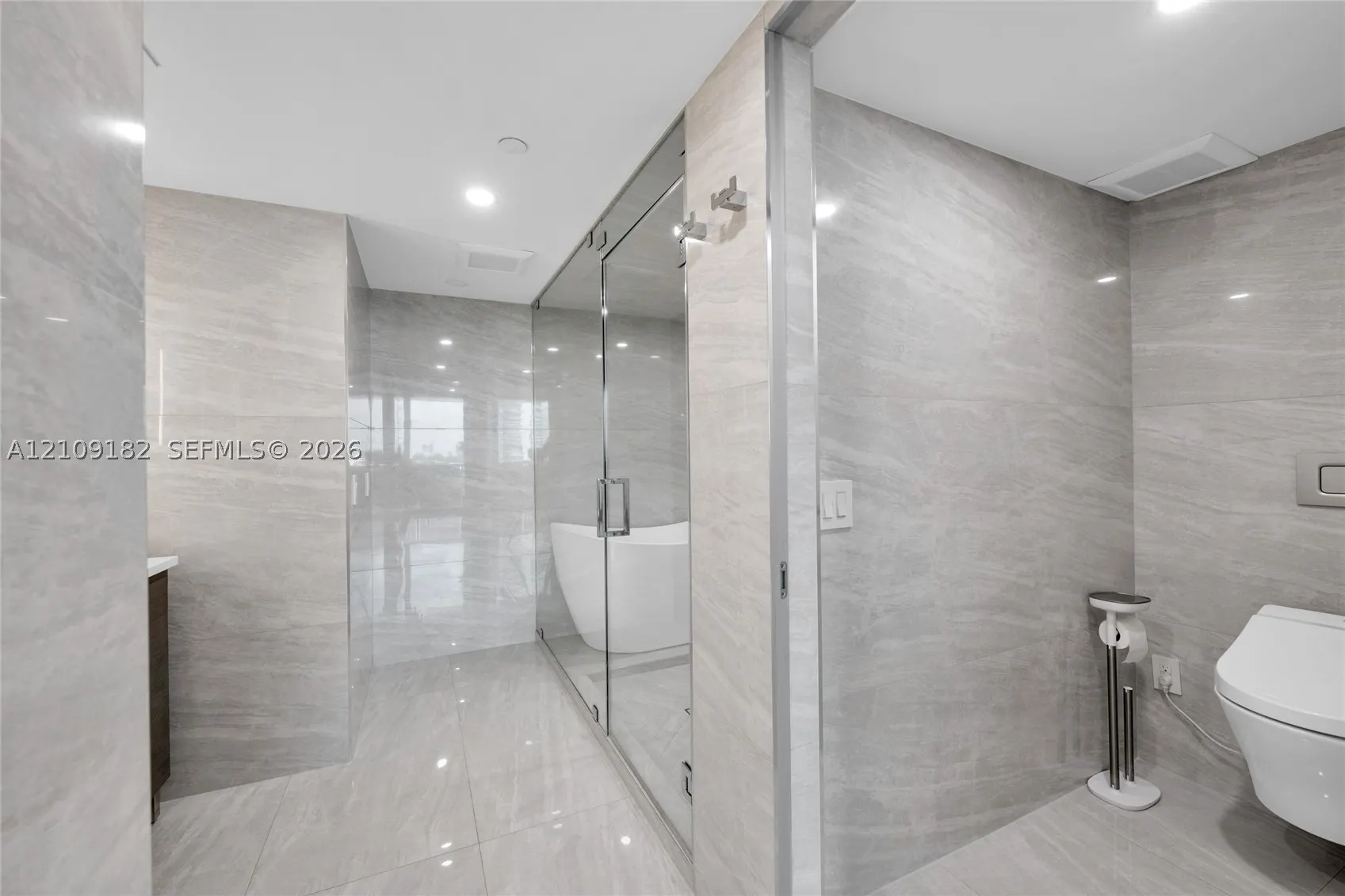 9 Island Ave #714