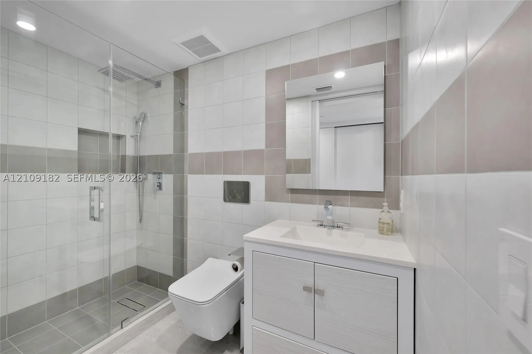 9 Island Ave #714