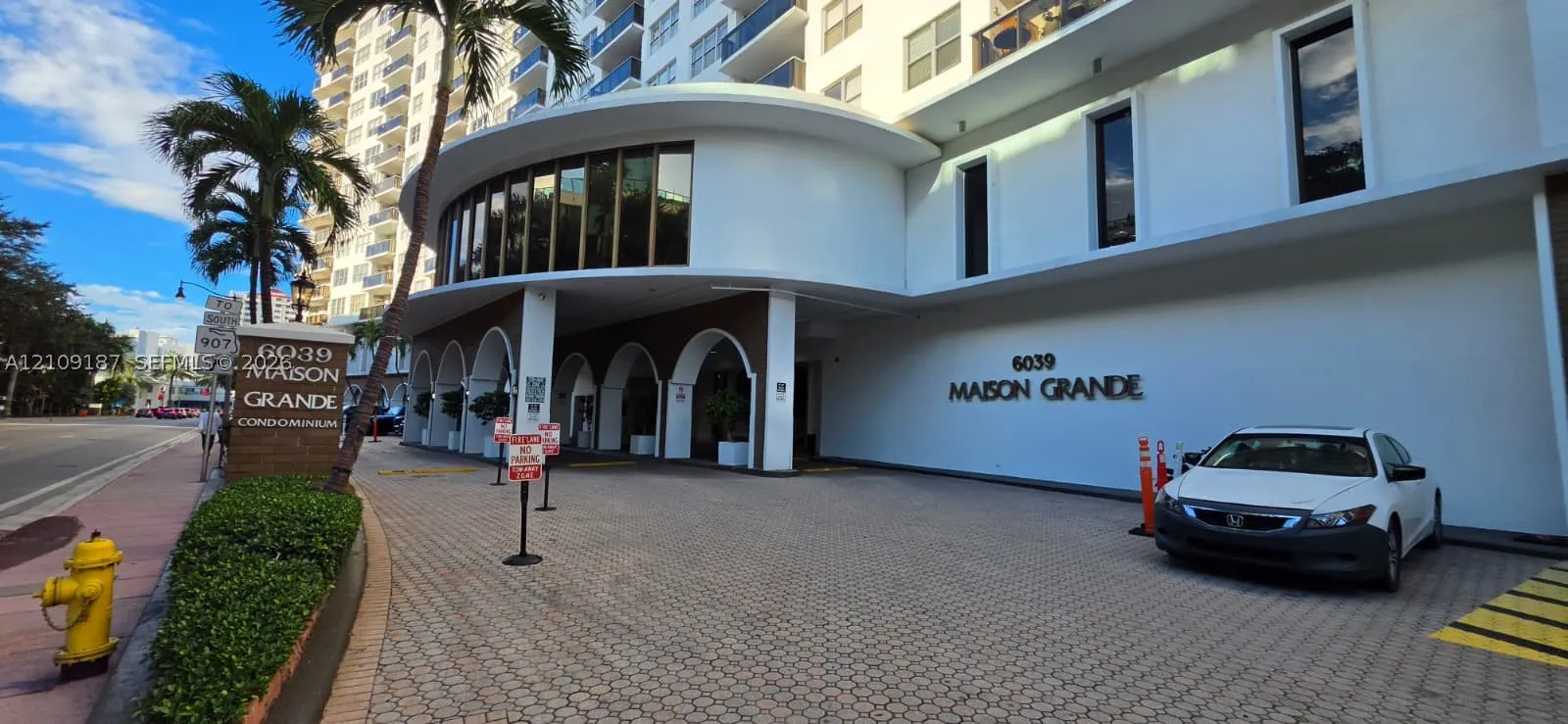6039 Collins Ave #1625