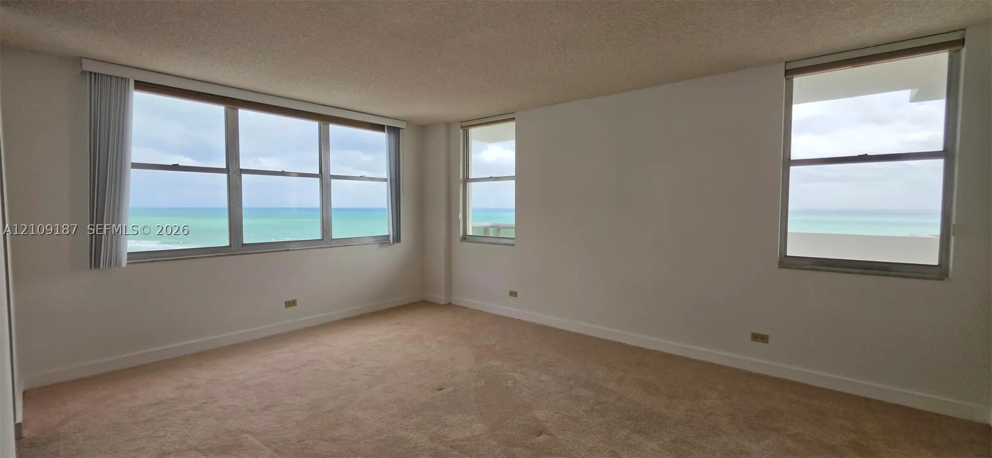 6039 Collins Ave #1625