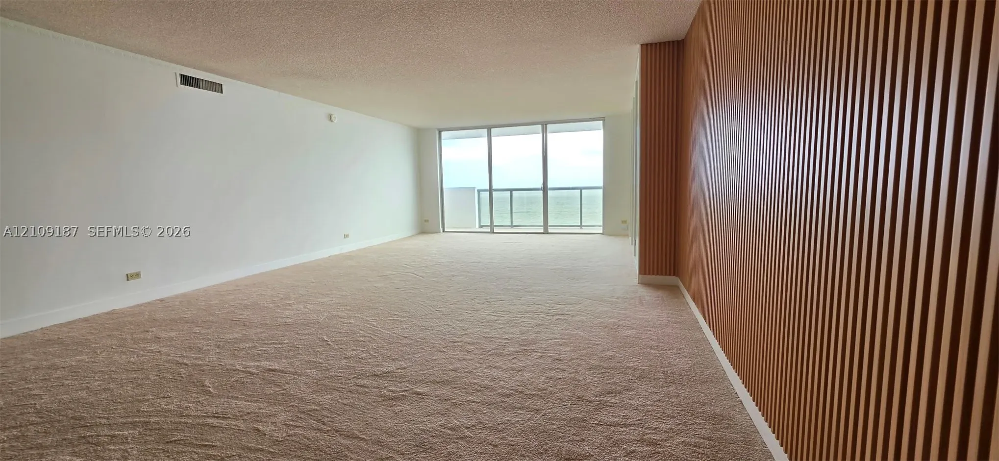 6039 Collins Ave #1625