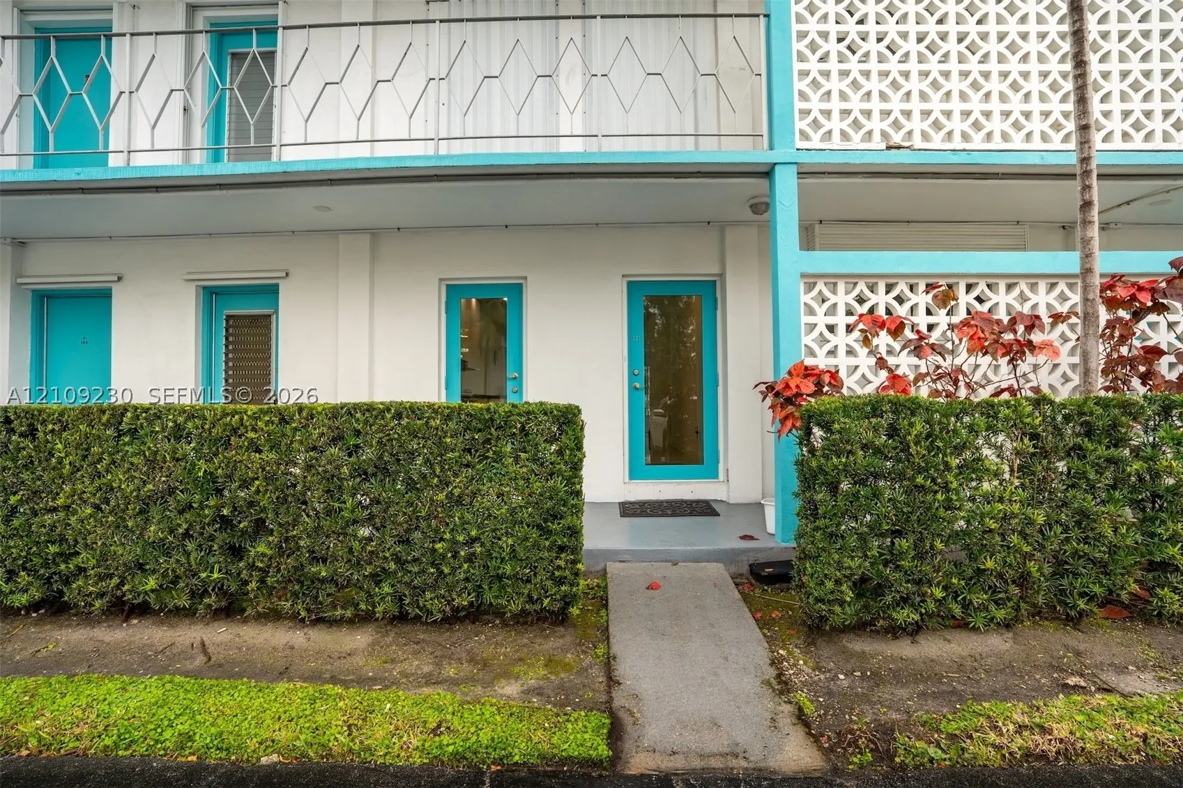 2500 Diana Dr #104