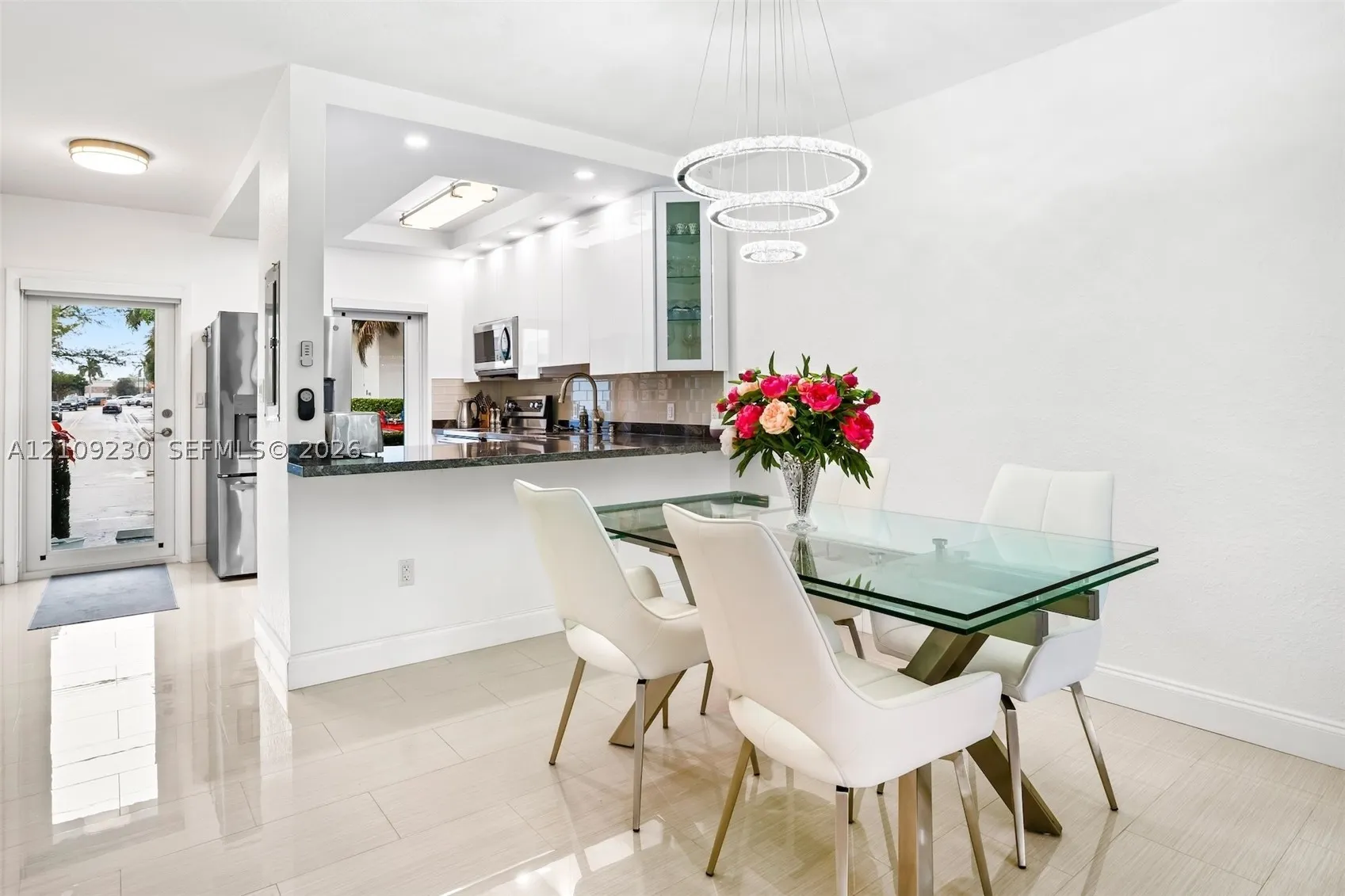 2500 Diana Dr #104