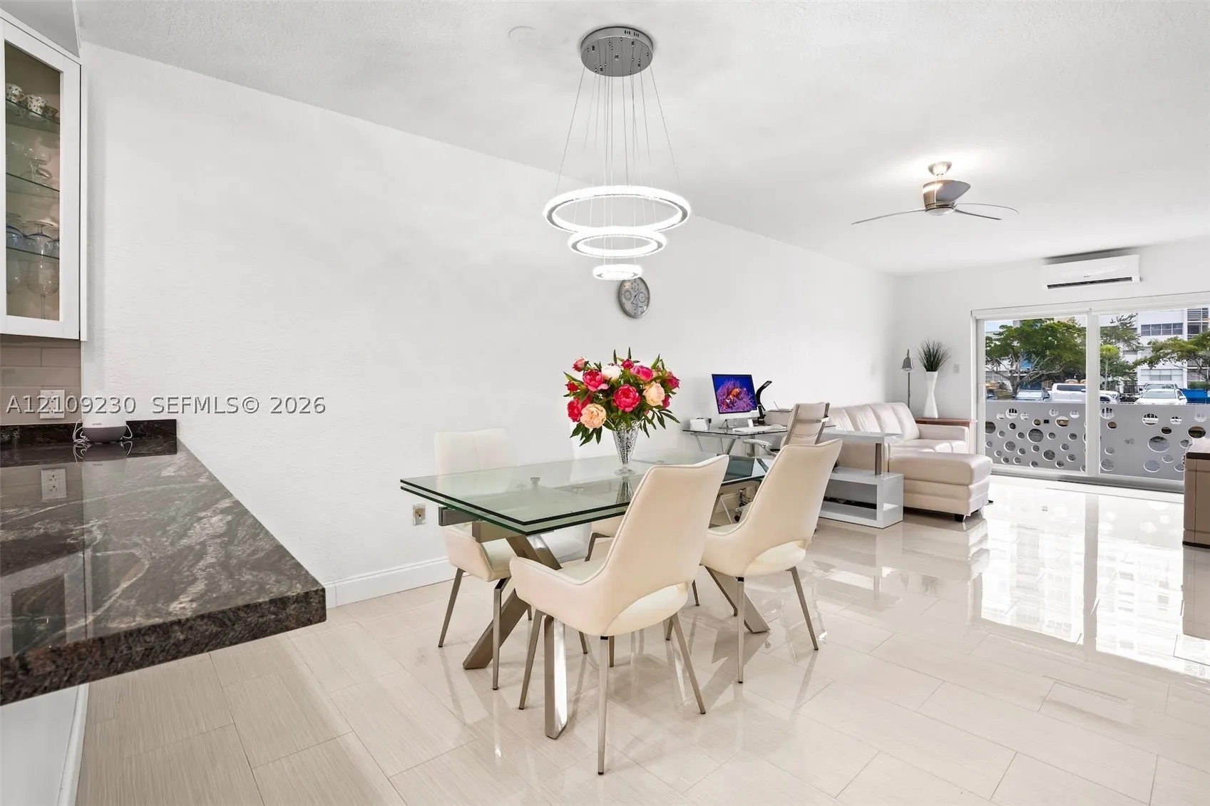 2500 Diana Dr #104