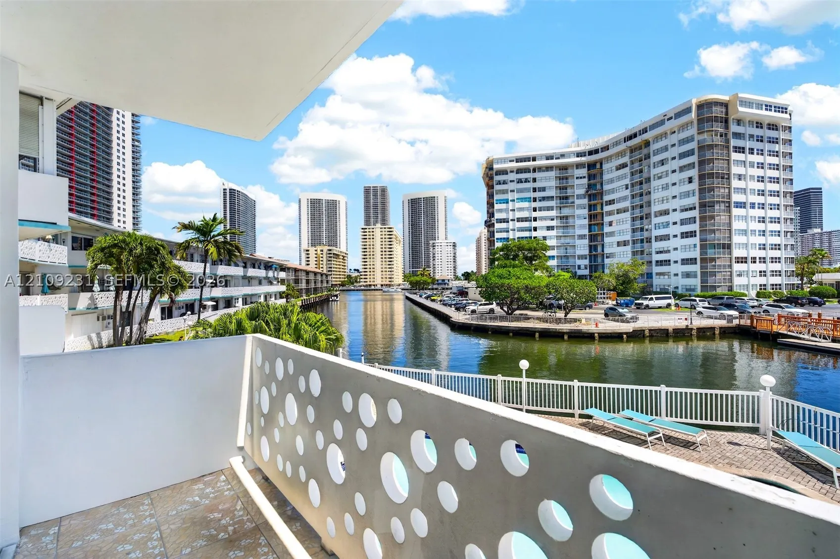 2500 Diana Dr #216