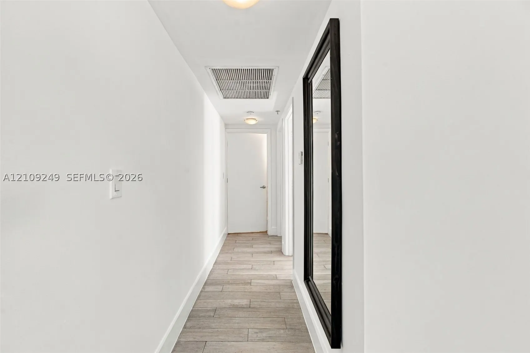 811 Jefferson Ave #201
