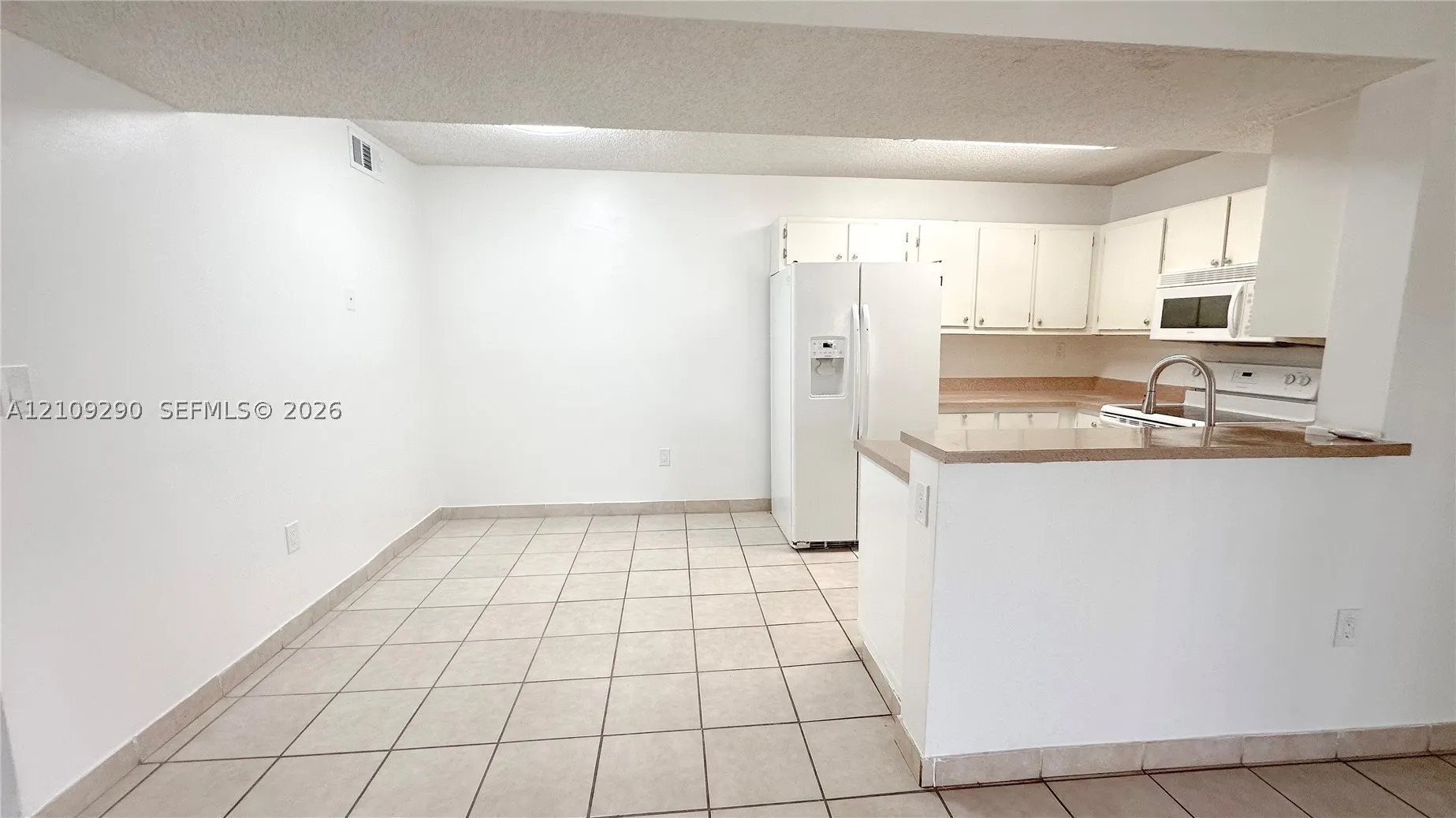 9491 S Palm Cir S #103