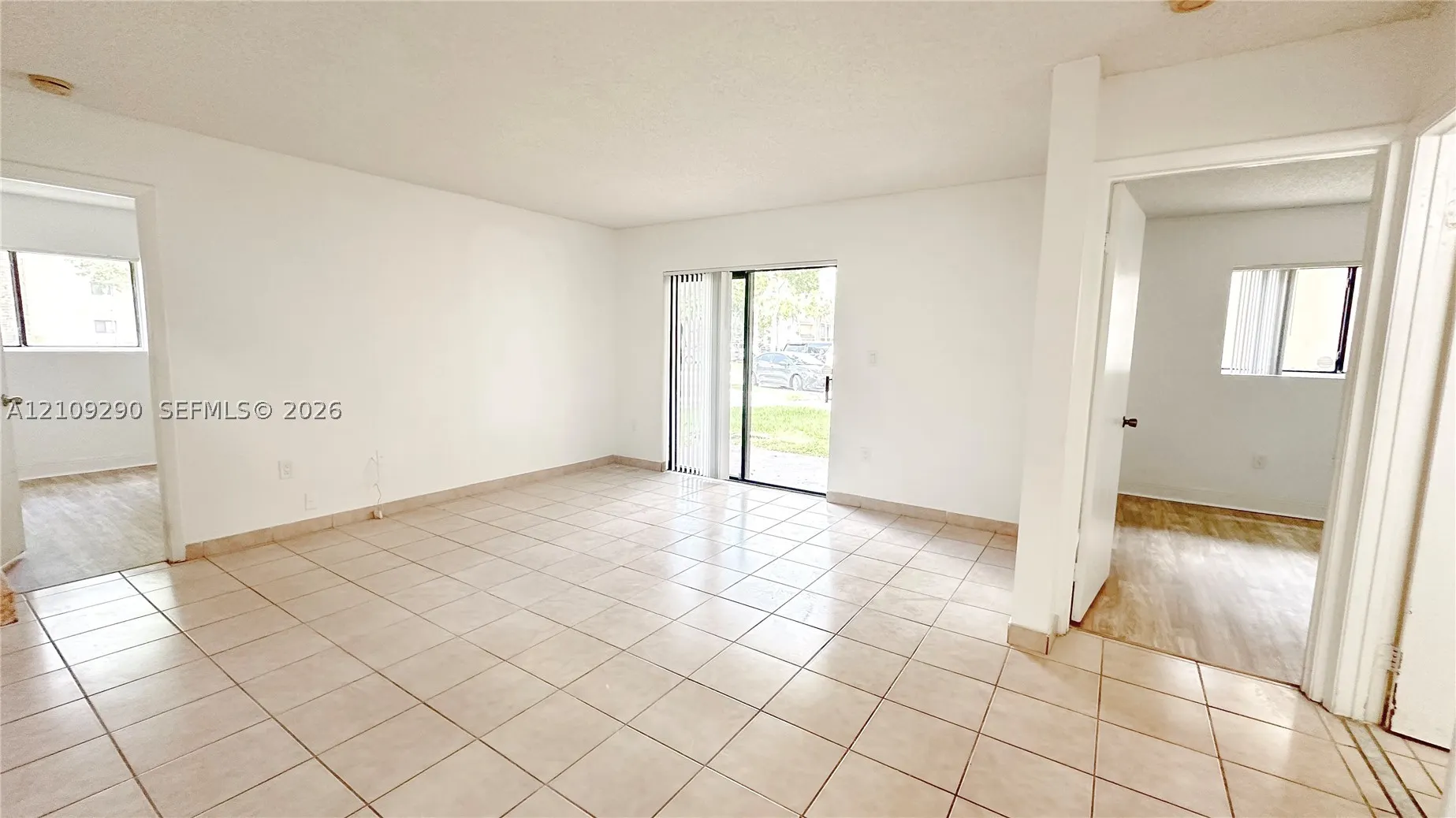 9491 S Palm Cir S #103