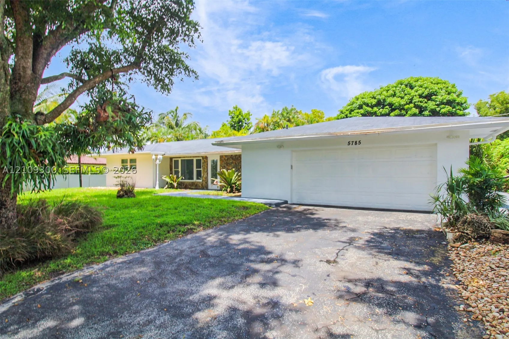 5785 SW 160th Ave