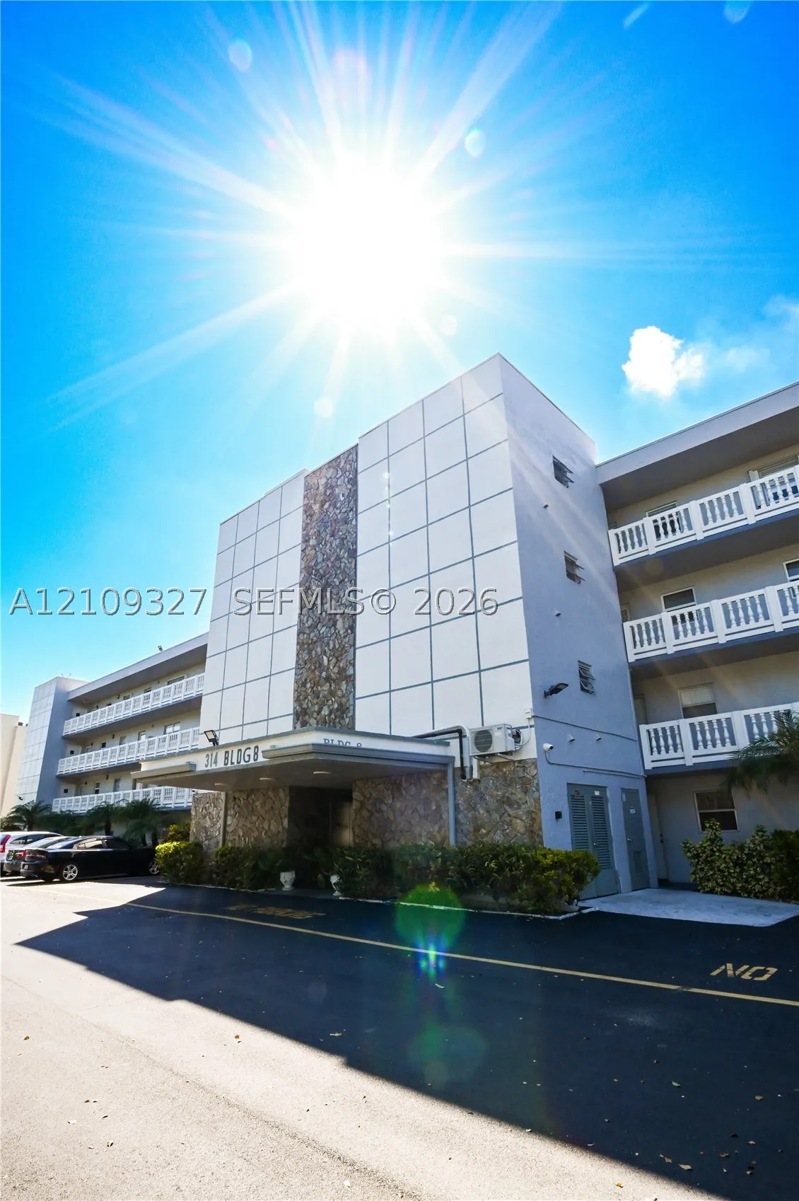 314 SE 10th St #307