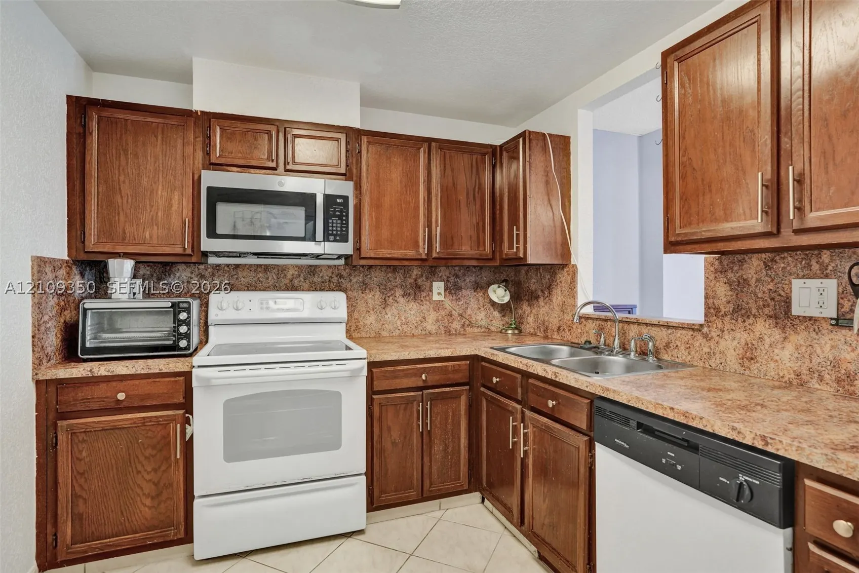 10777 W Sample Rd #616