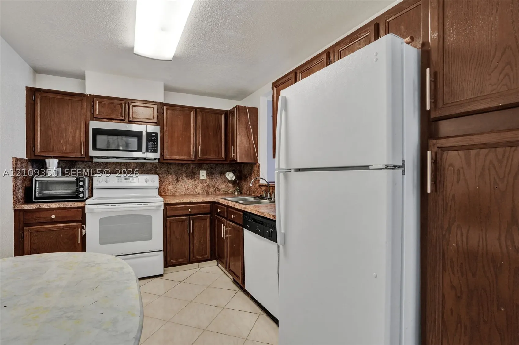 10777 W Sample Rd #616