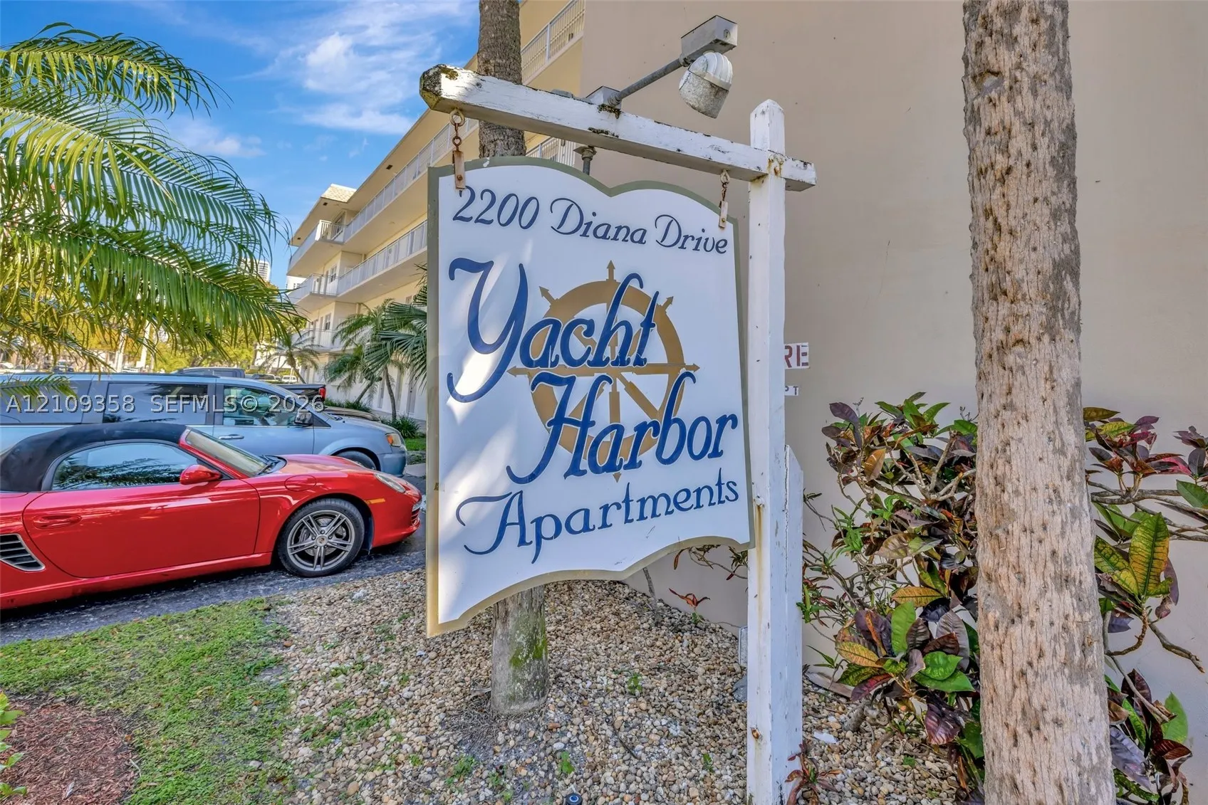 2200 Diana Dr #218