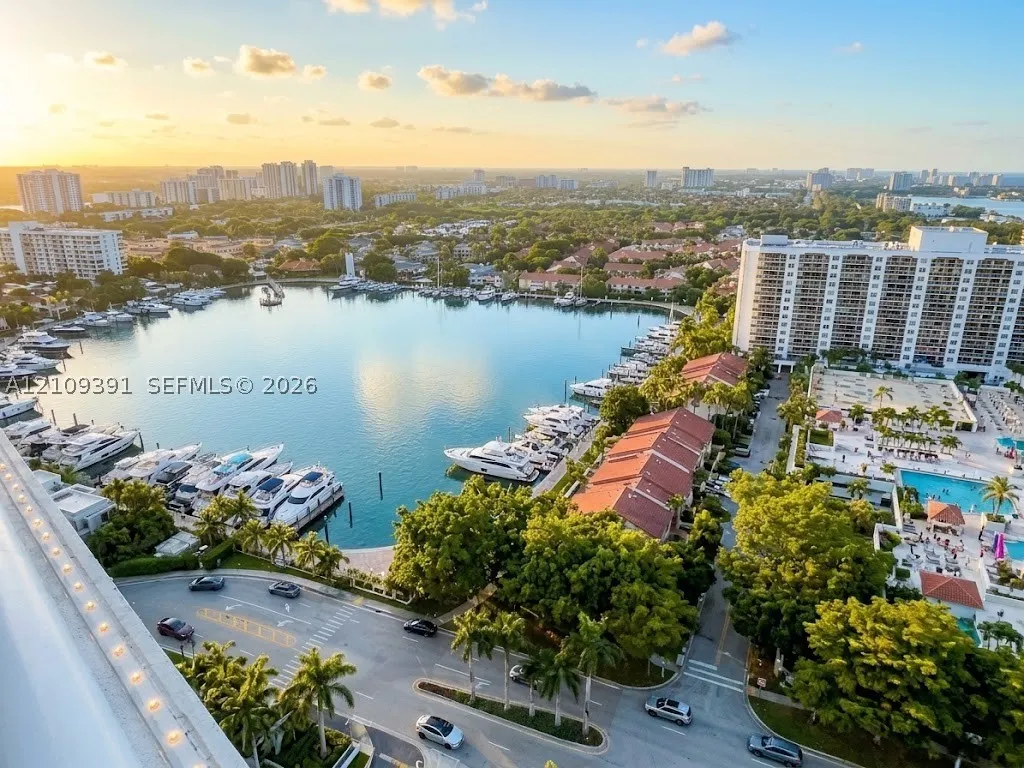 21055 Yacht Club Dr #2708