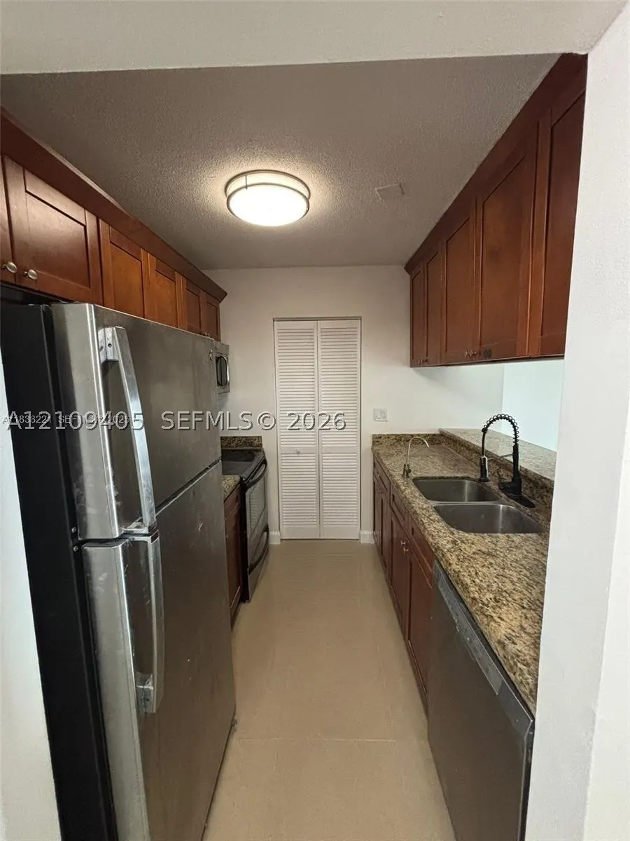 800 N Miami Ave #E-605