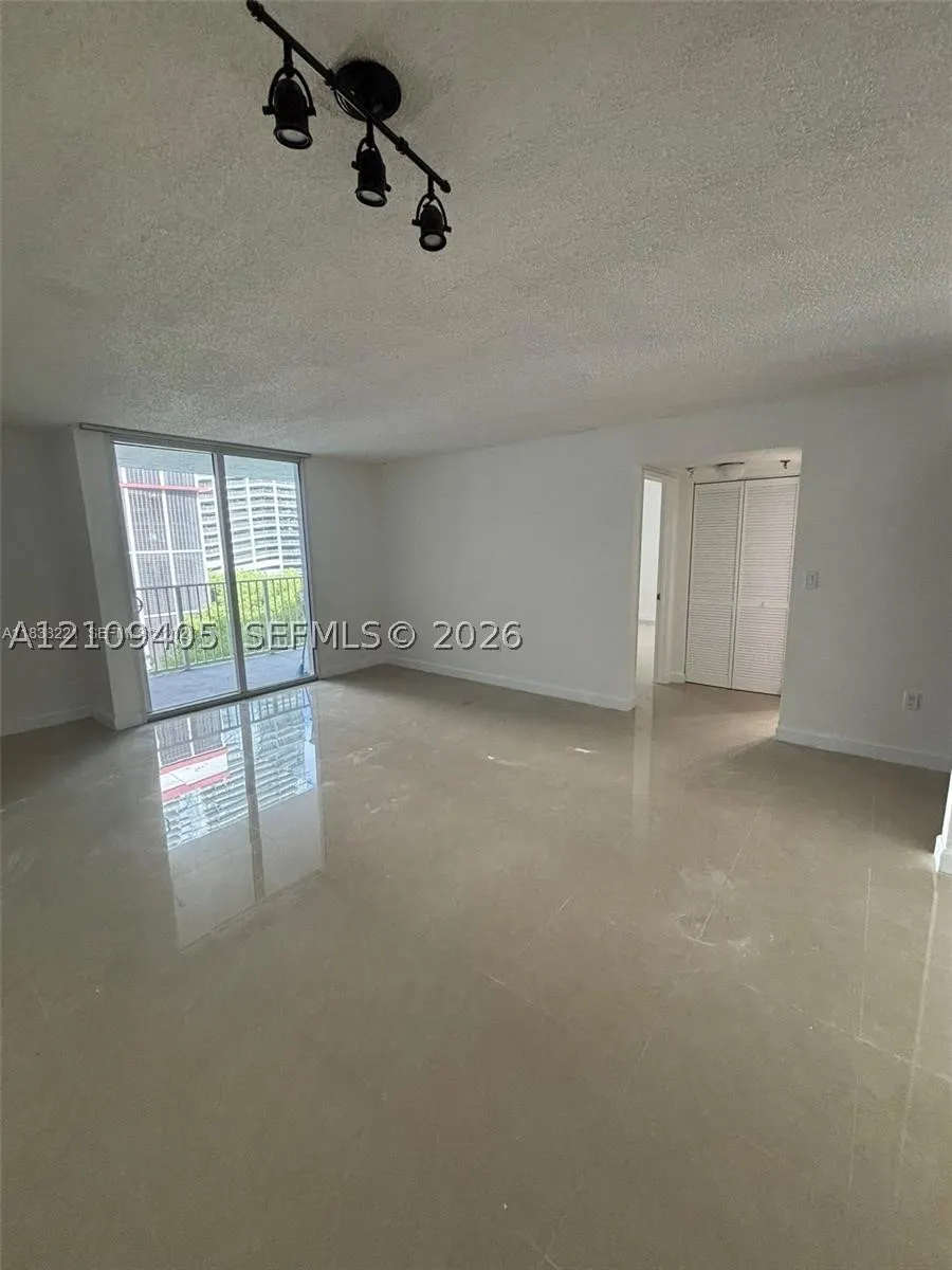 800 N Miami Ave #E-605