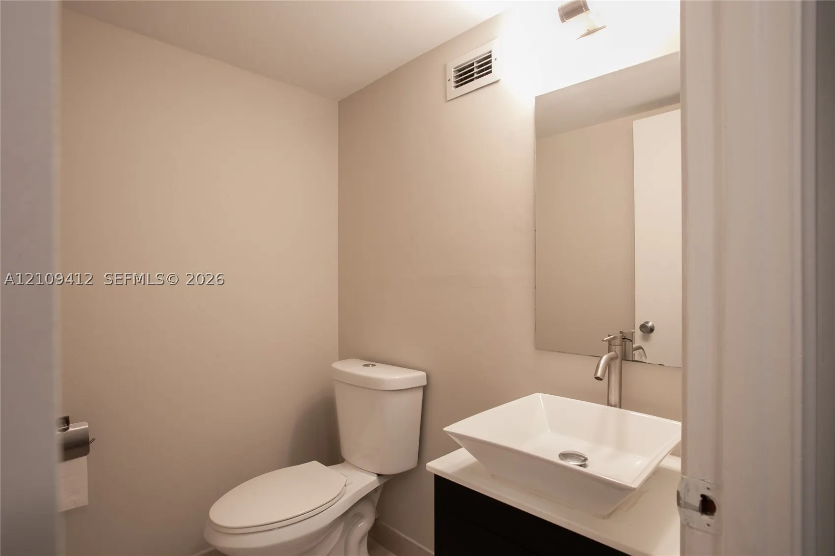 137 Golden Isles Dr #408