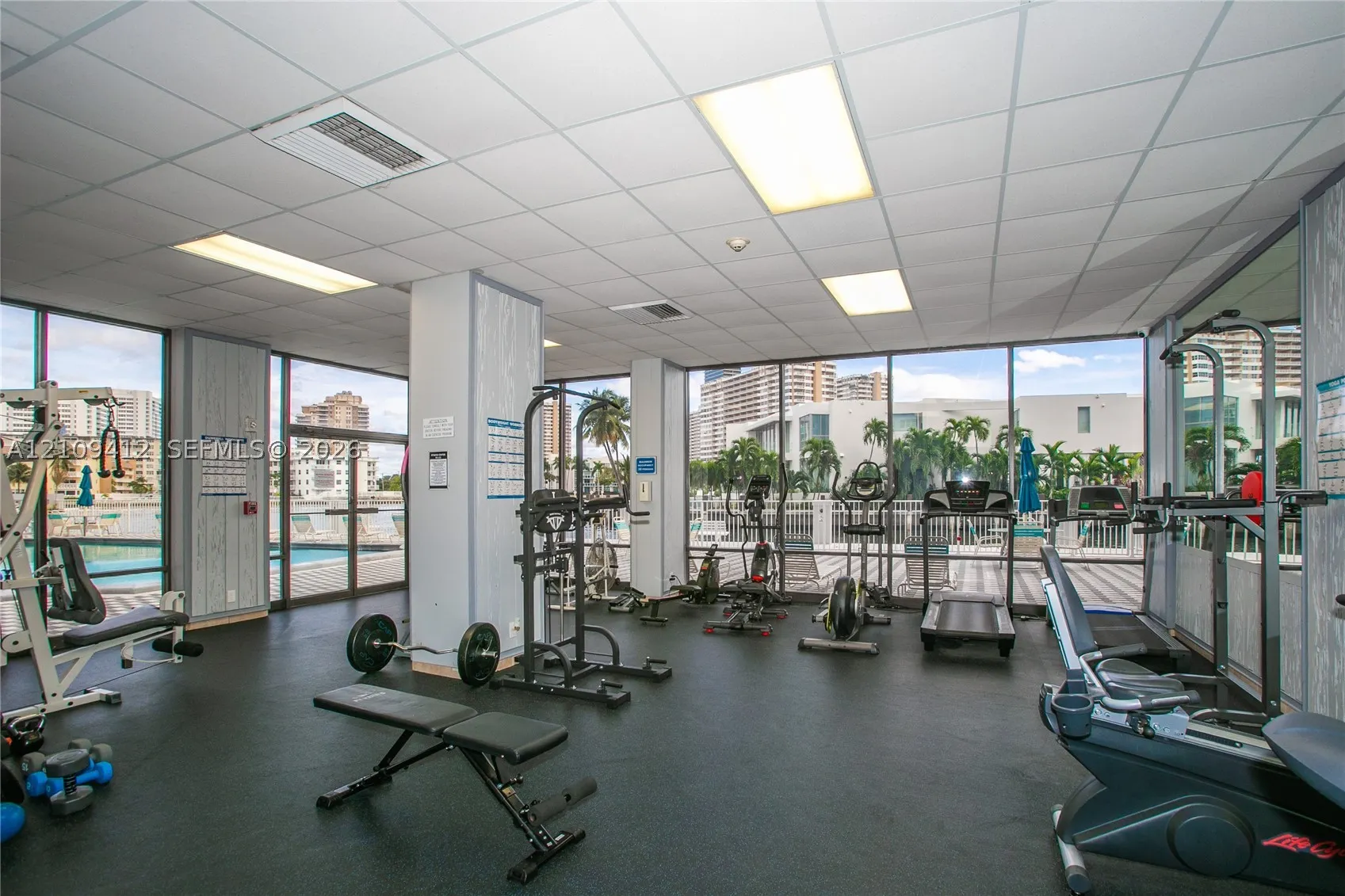 137 Golden Isles Dr #408