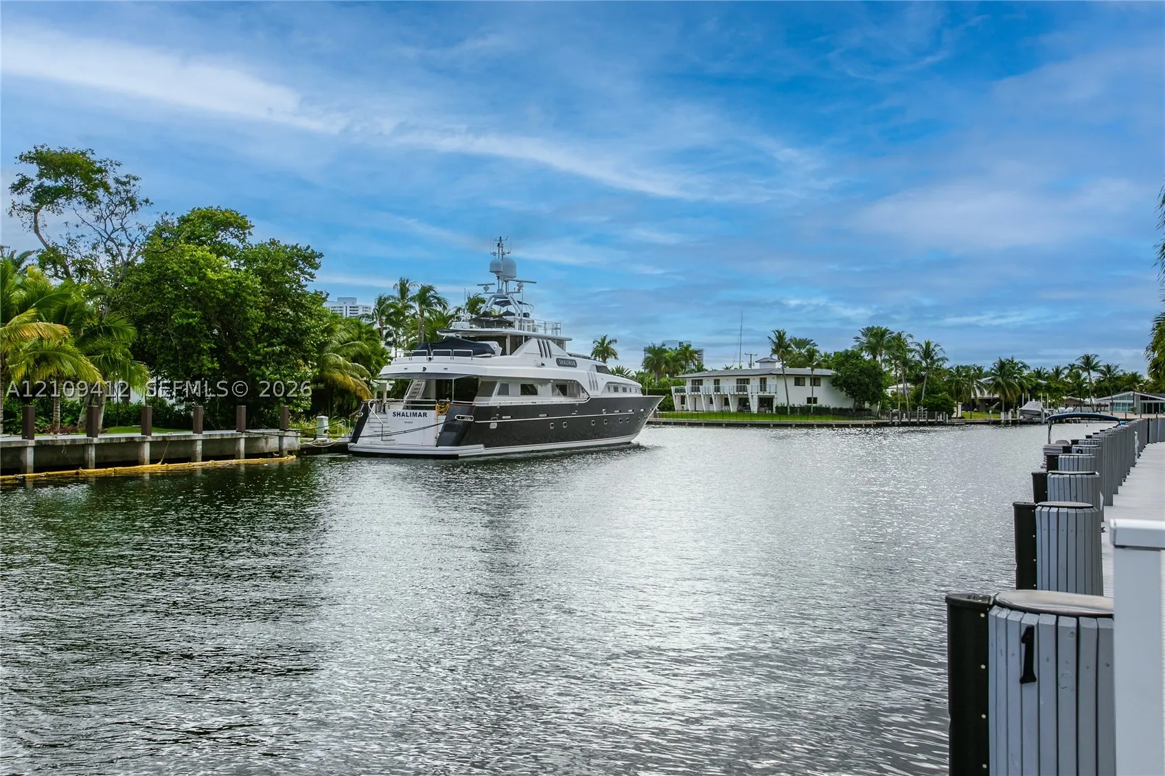 137 Golden Isles Dr #408