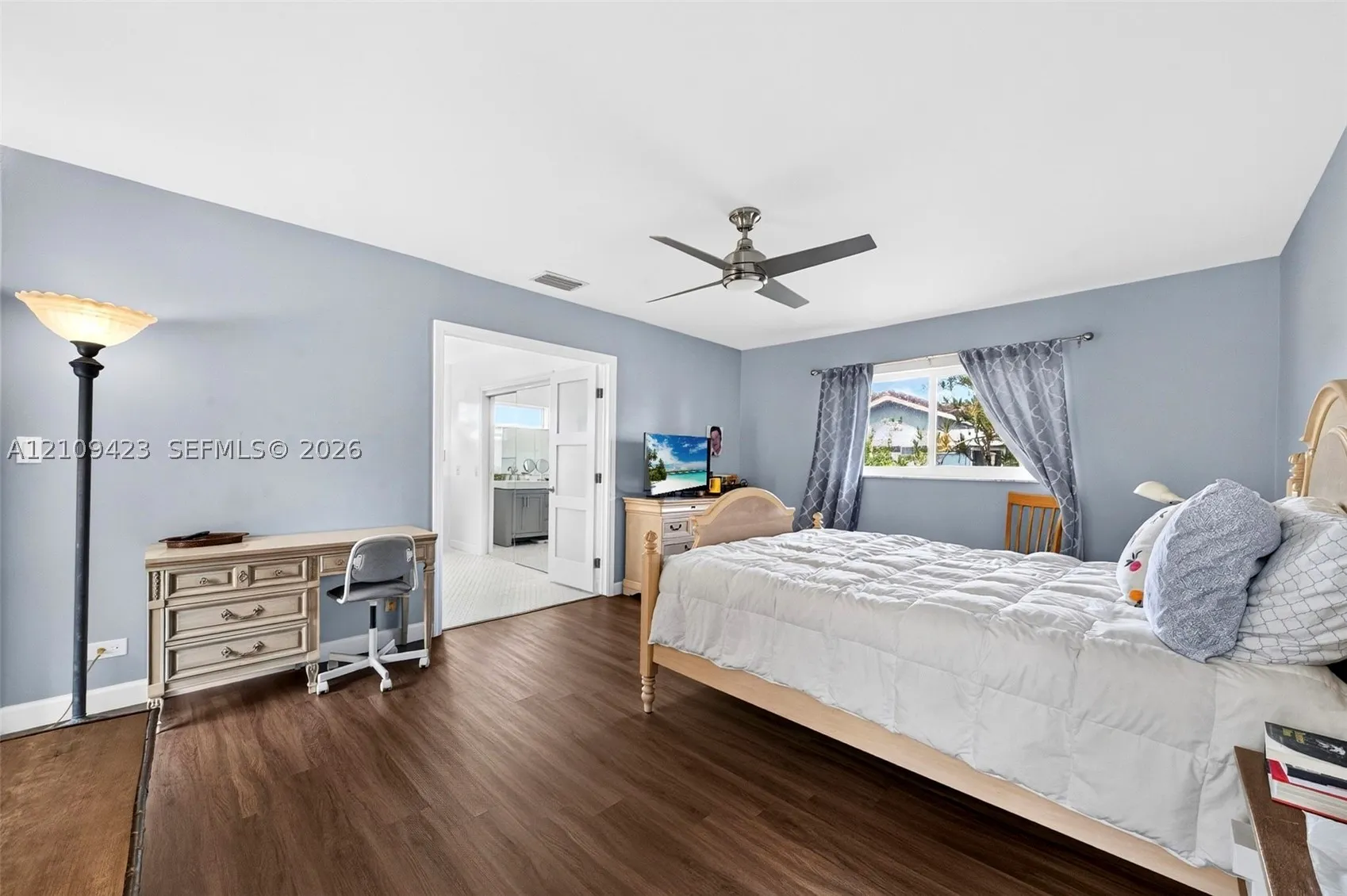 841 NW 73rd Ter