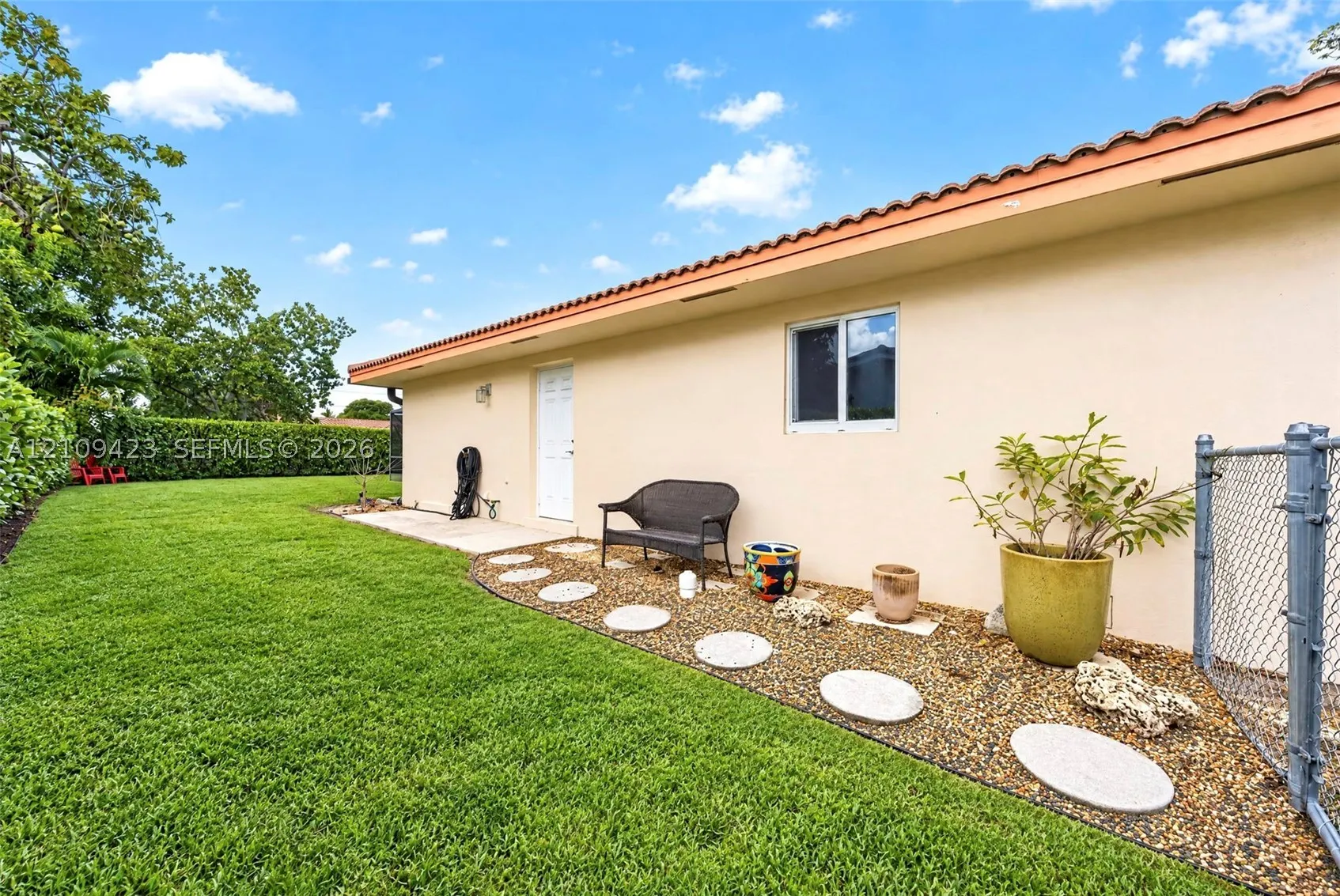 841 NW 73rd Ter