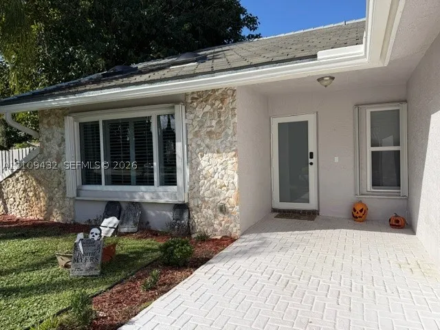 254 NW 107th Ter