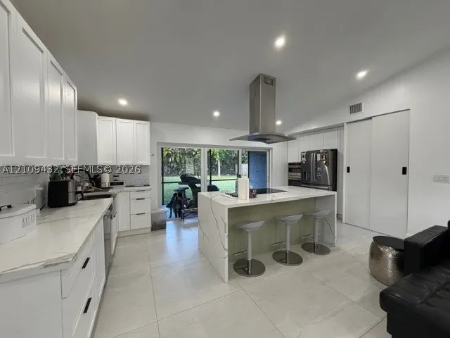 254 NW 107th Ter