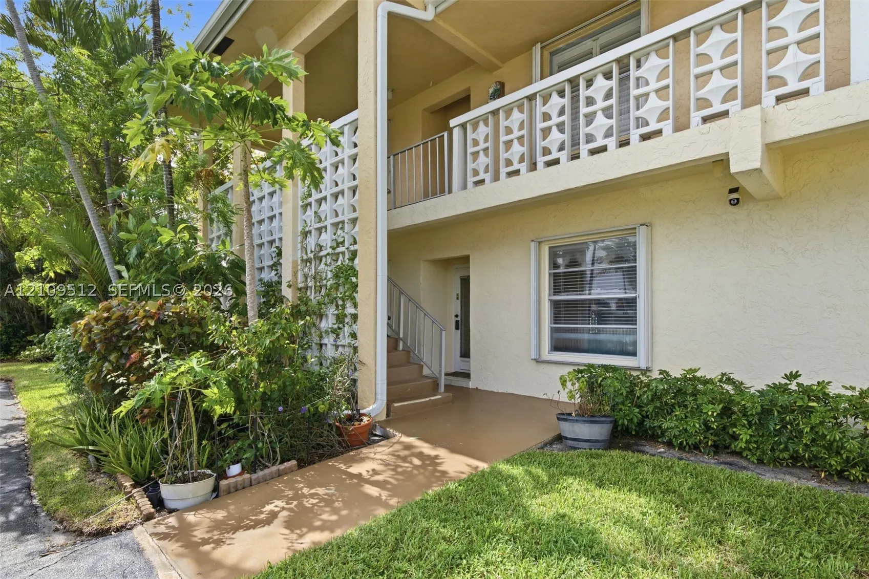 1541 NW 18th Ave #101