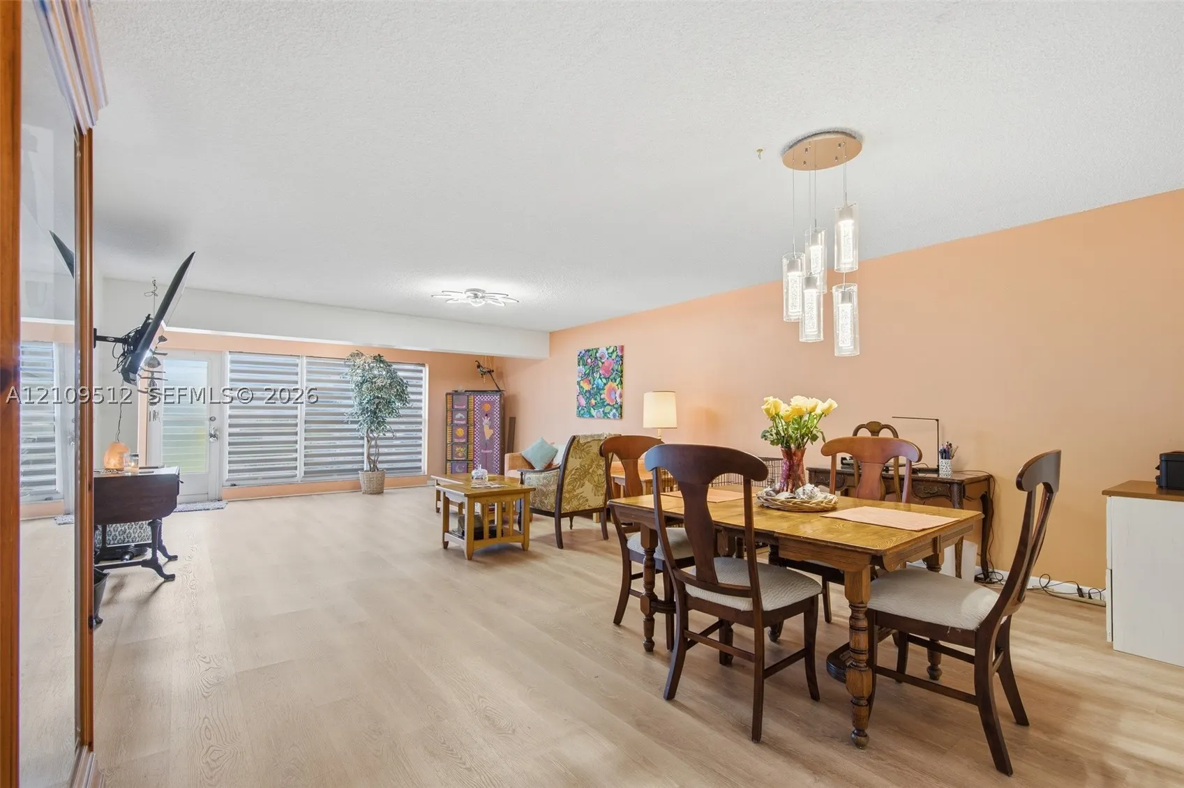 1541 NW 18th Ave #101