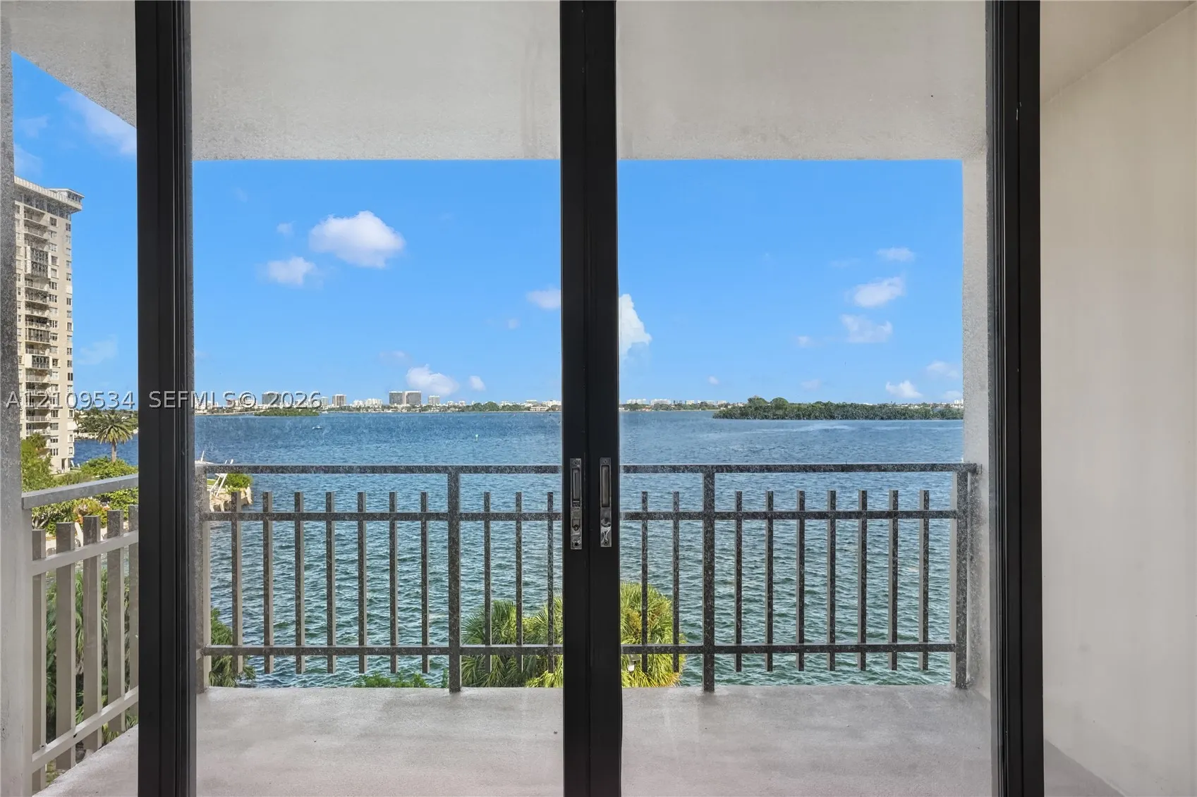 11113 Biscayne Blvd #458