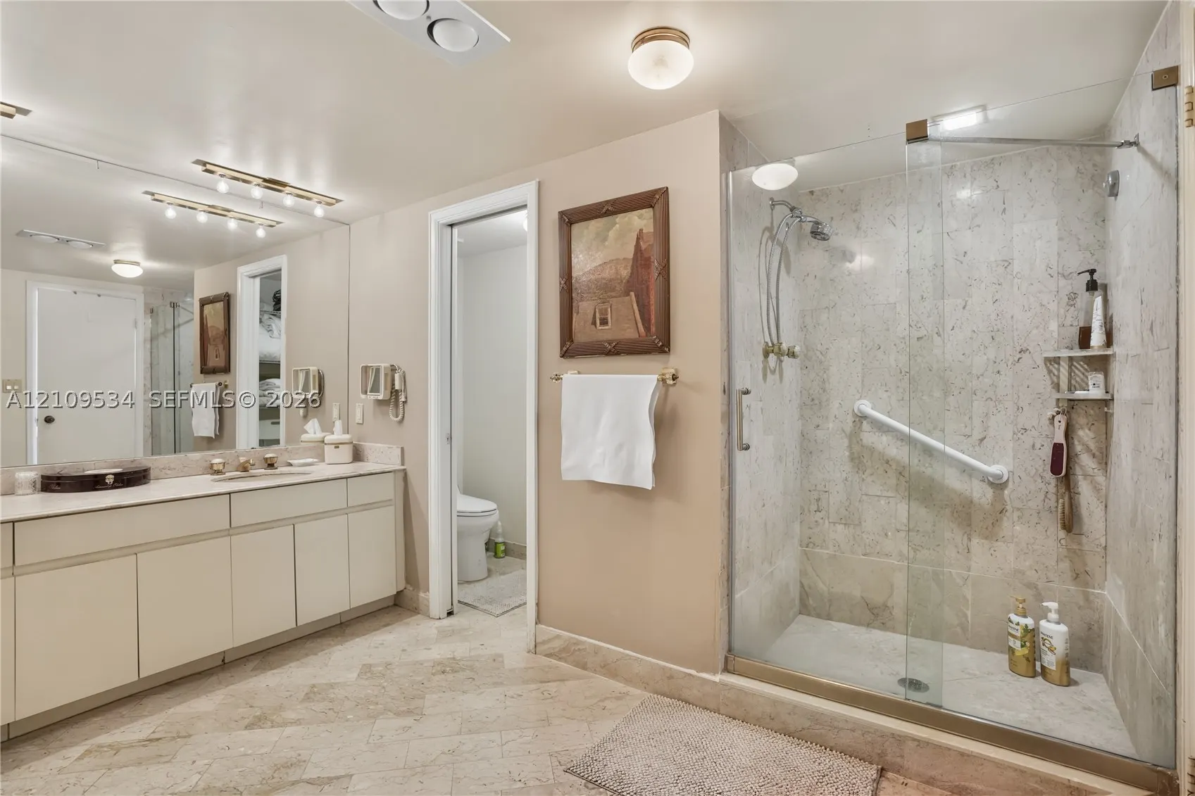 11113 Biscayne Blvd #458