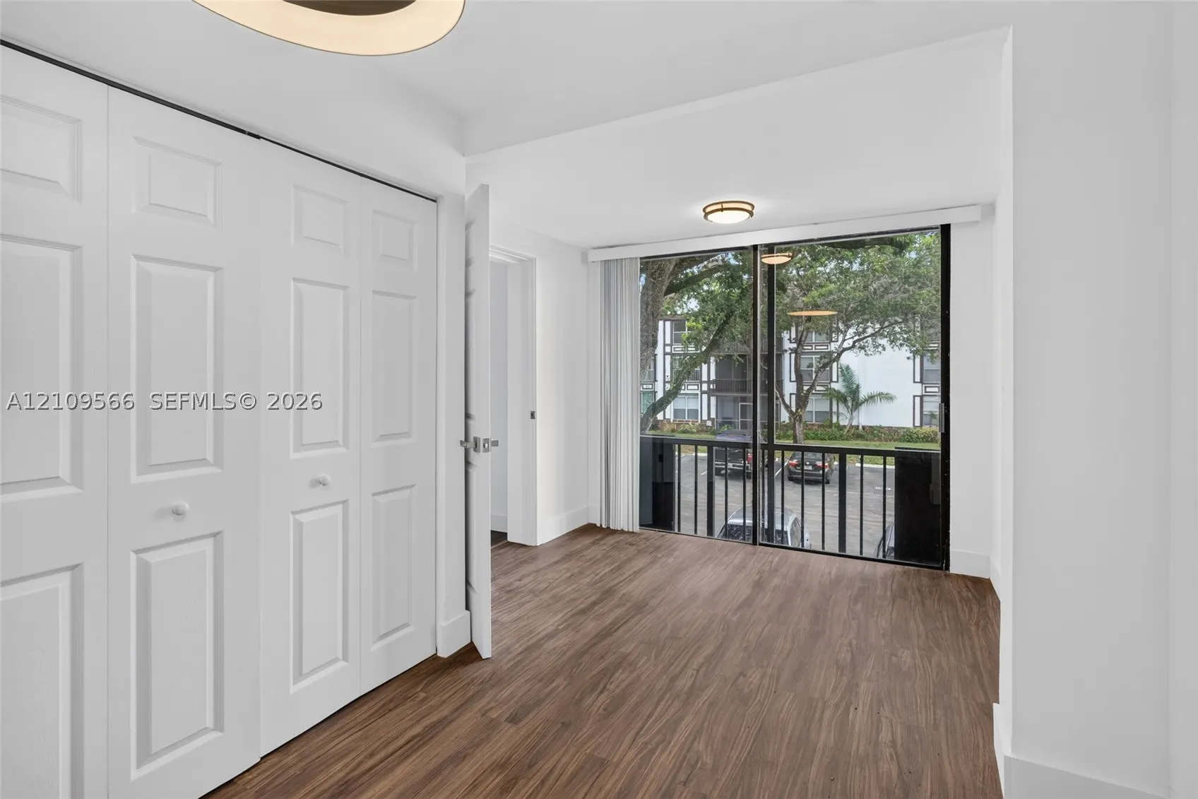 3730 Inverrary Dr #2J