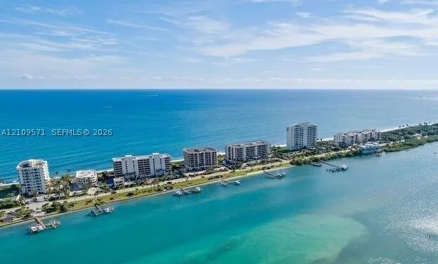 400 Beach Rd #201
