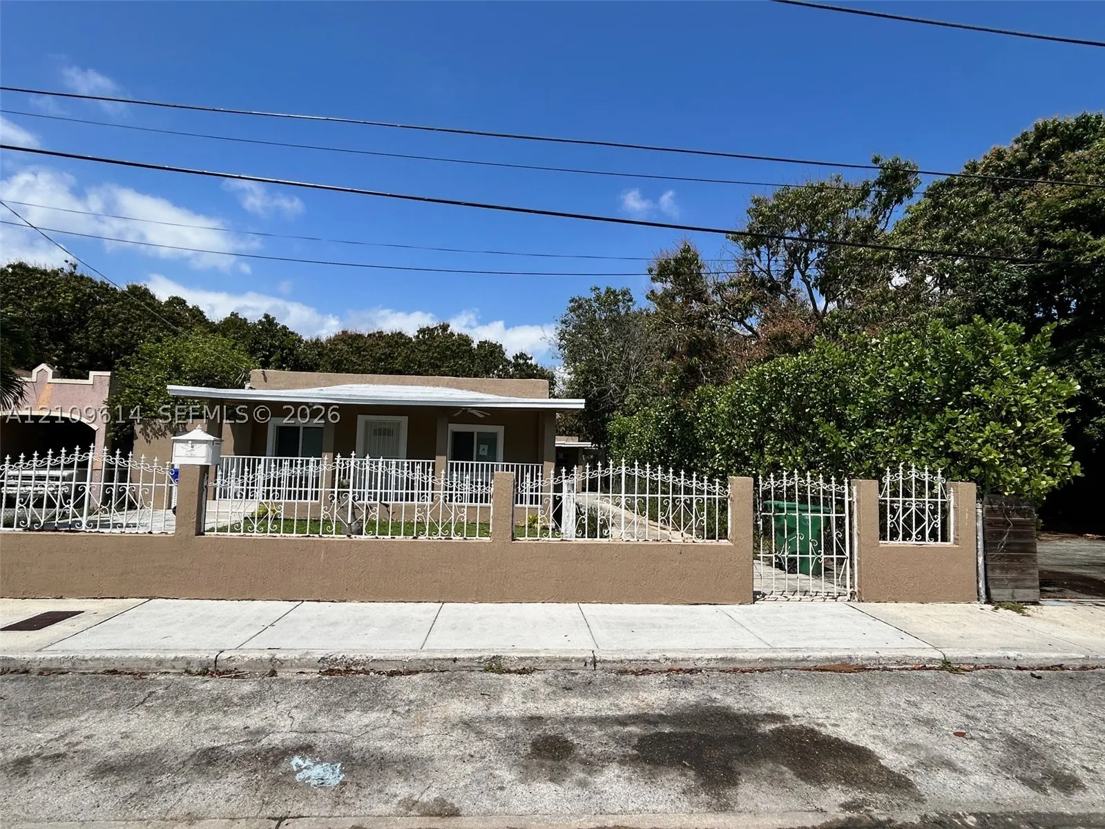 261 NW 49th St #A