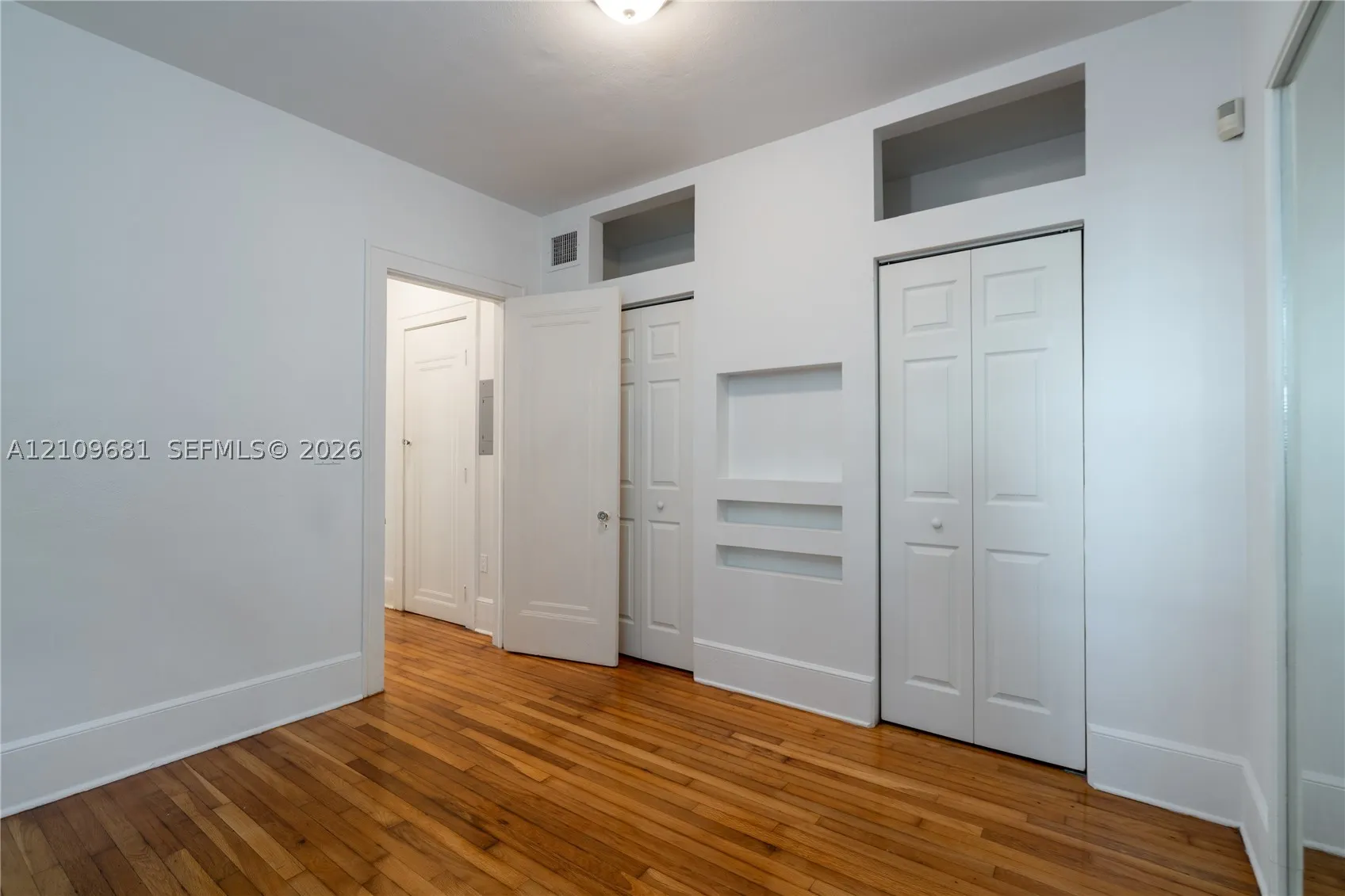 4342 Sheridan Ave #4