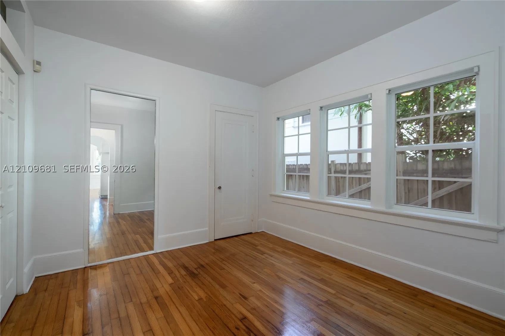 4342 Sheridan Ave #4