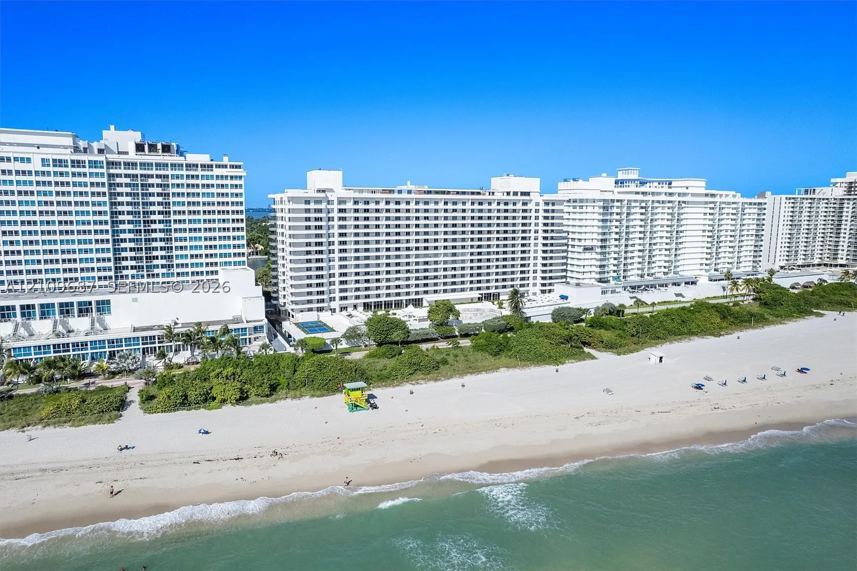 5555 Collins Ave #5C