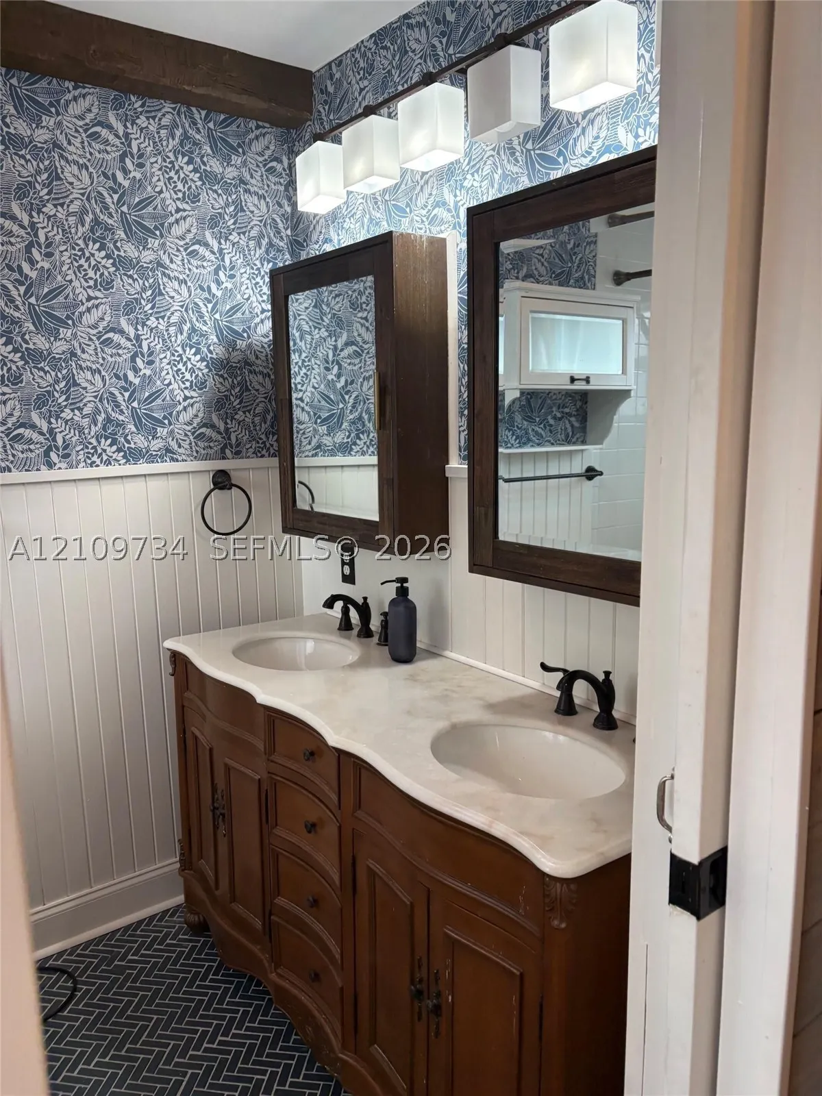 1501 SE 15th St #1-2