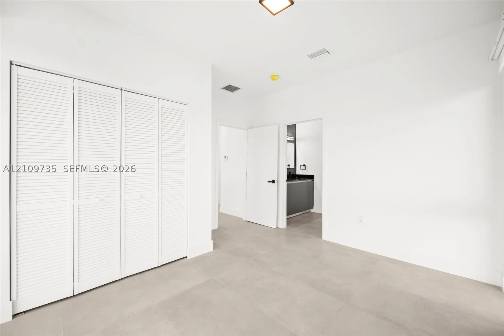 53 NW 52nd St