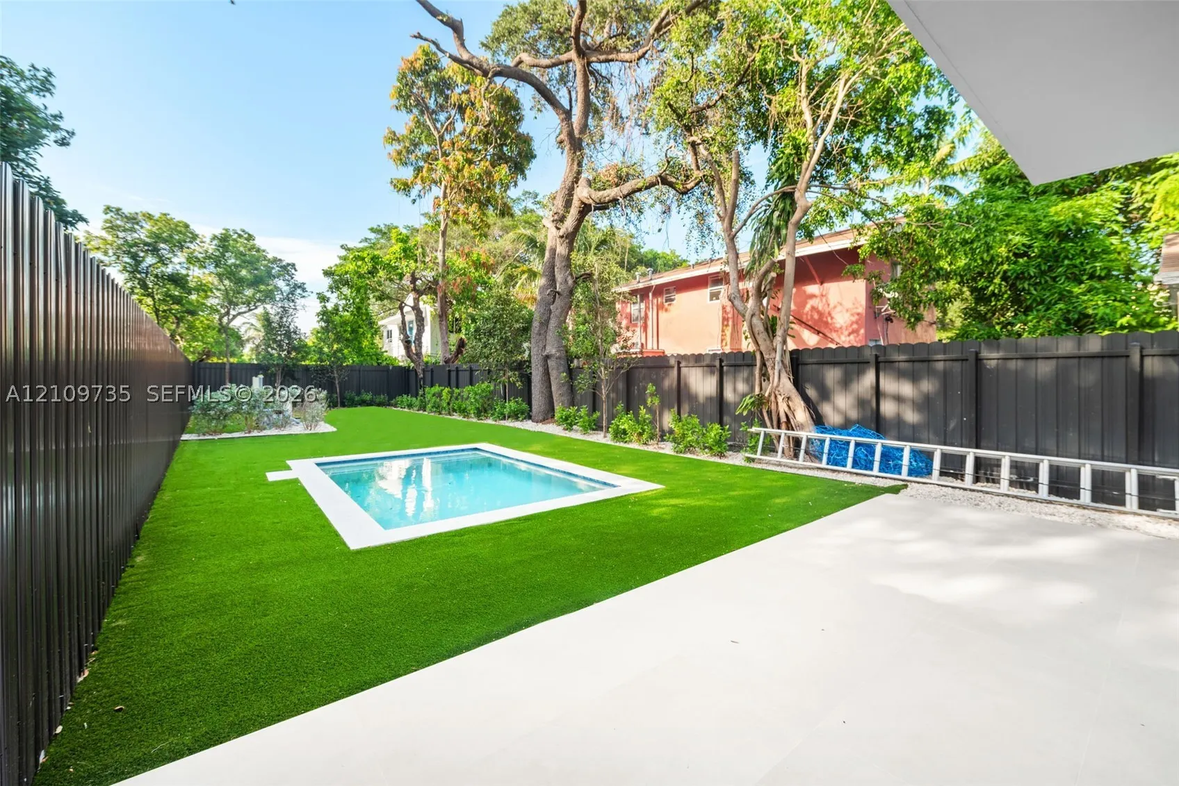53 NW 52nd St