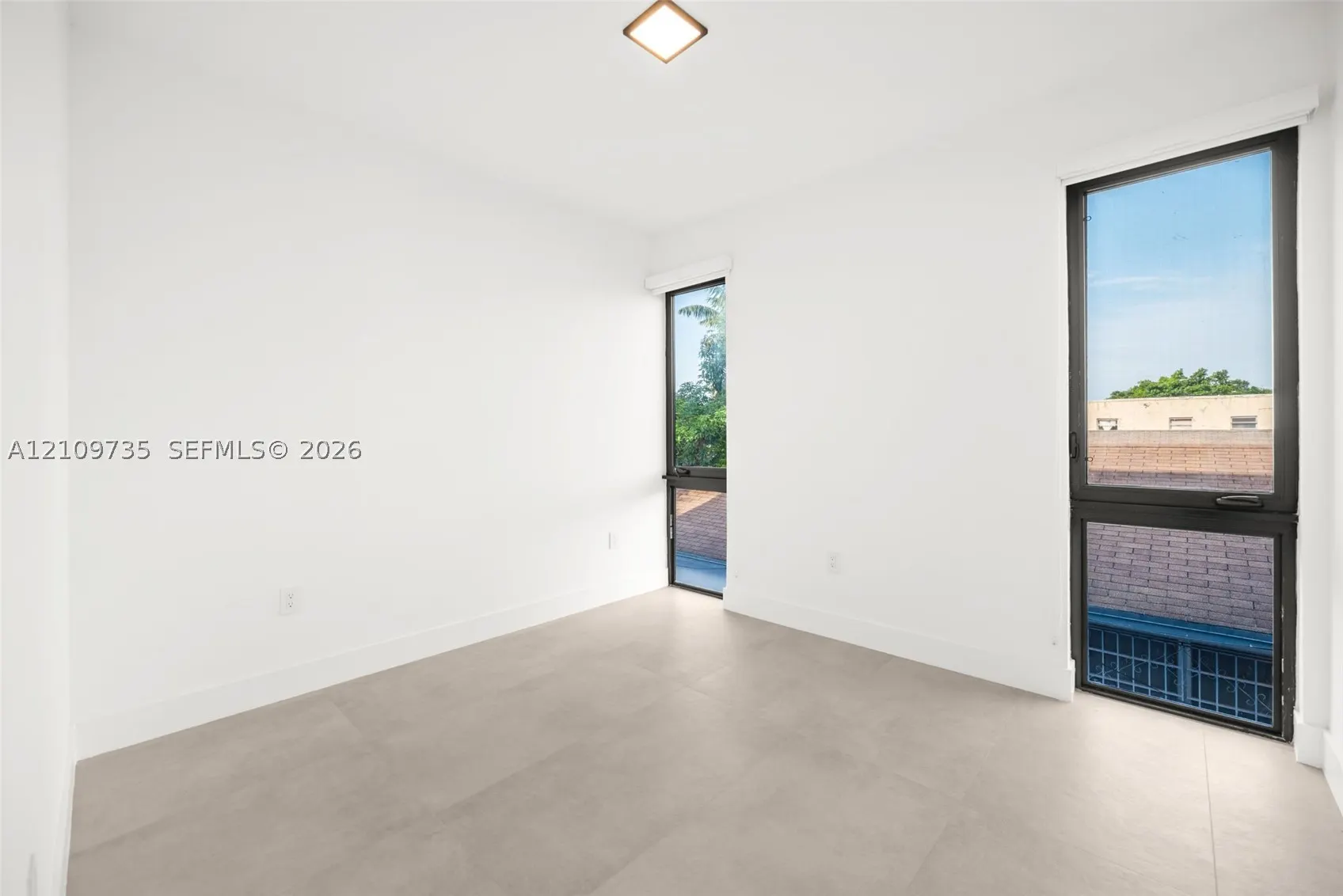 53 NW 52nd St
