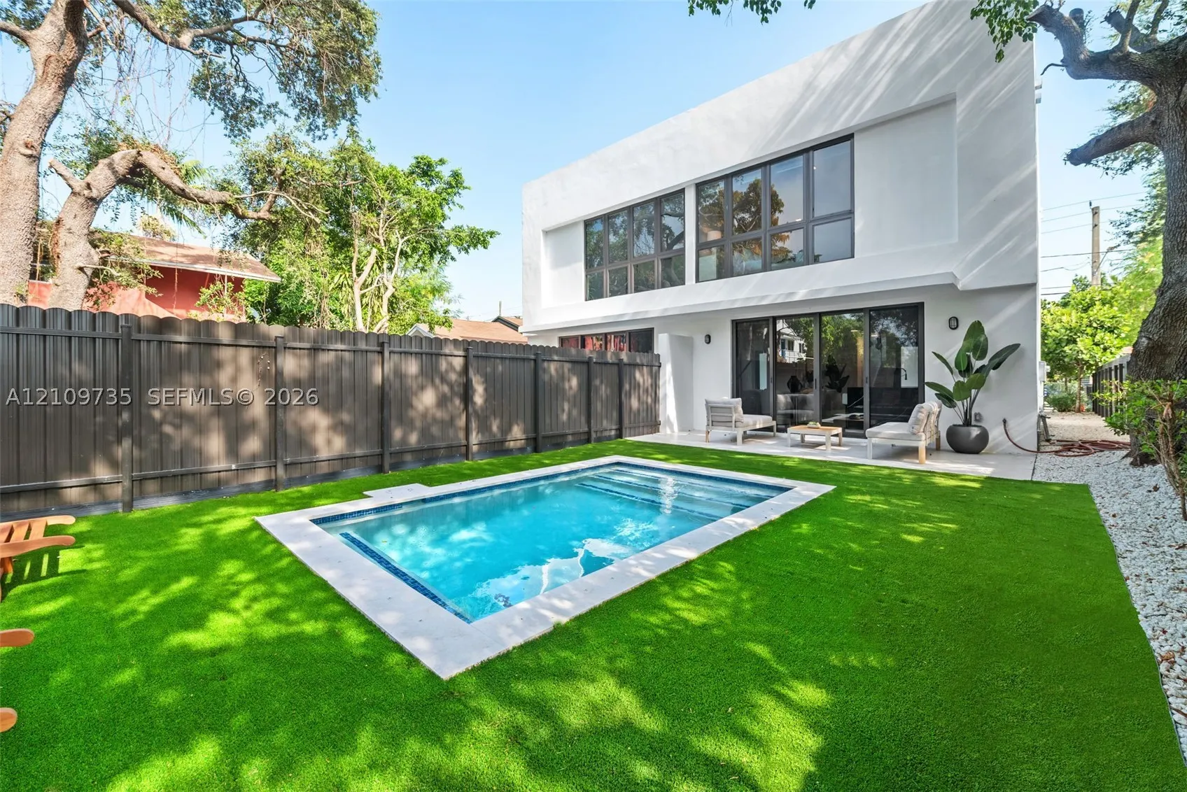 53 NW 52nd St