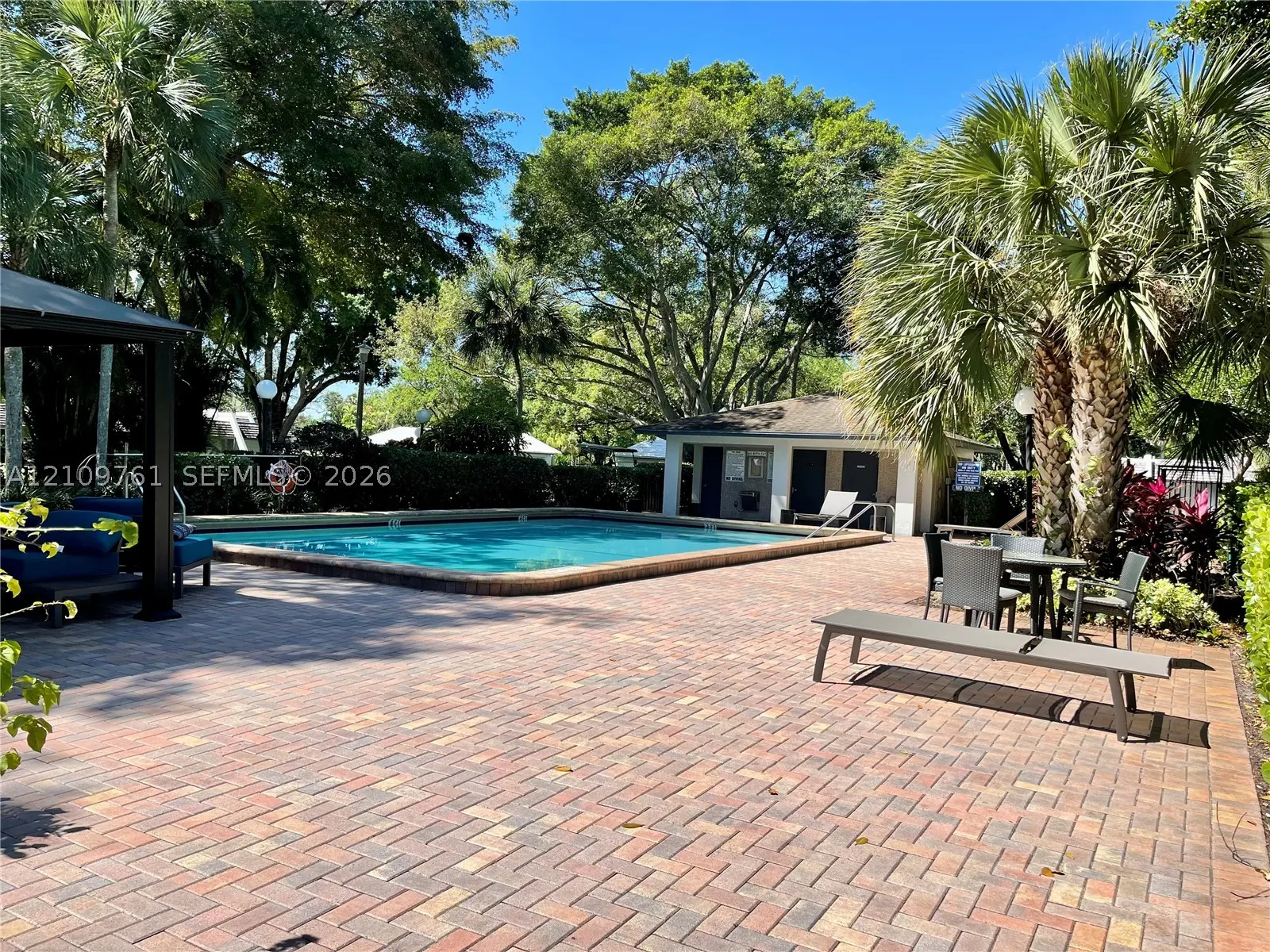 807 E Cypress Ln #V-49