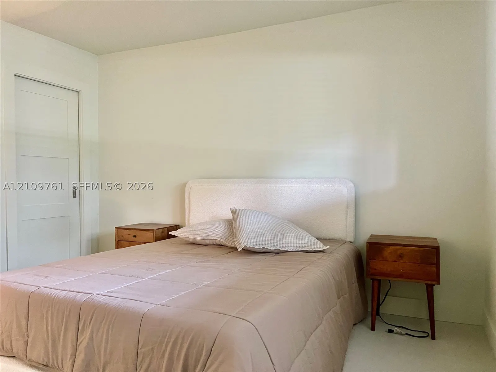 807 E Cypress Ln #V-49